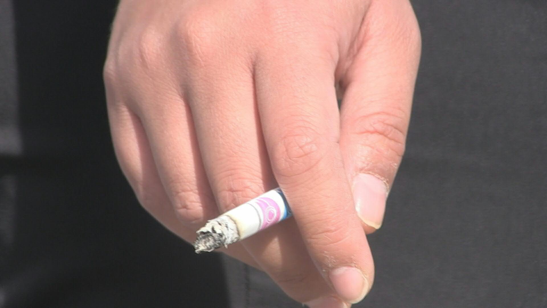 Los vapeadores contienen nicotina y otras sustancias nocivas. (Foto: AFP)