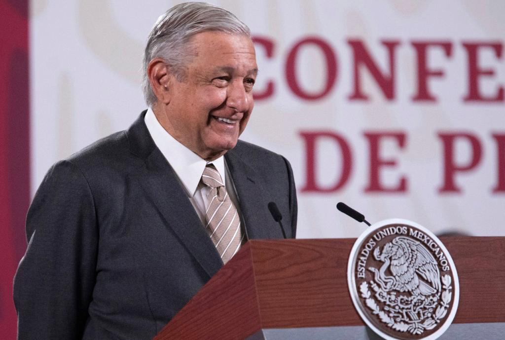 Durante los dos años que lleva al mando del país, se han incrementado 34.86 pesos al salario mínimo (Foto: Presidencia de México)