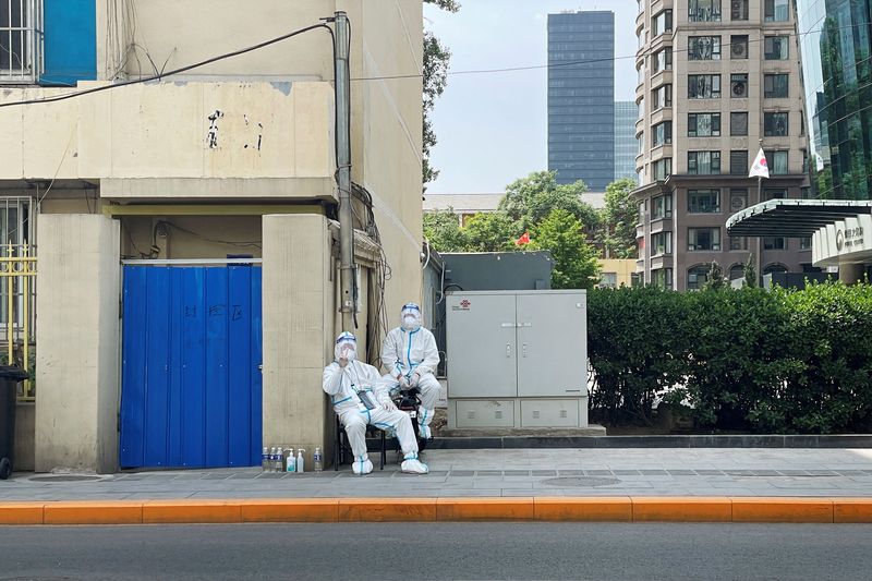 De acuerdo al Banco de México, el aumento en la tasa de interés respondió, entre otras cosas, a los nuevos confinamientos en China (Foto: REUTERS/Alessandro Diviggiano)