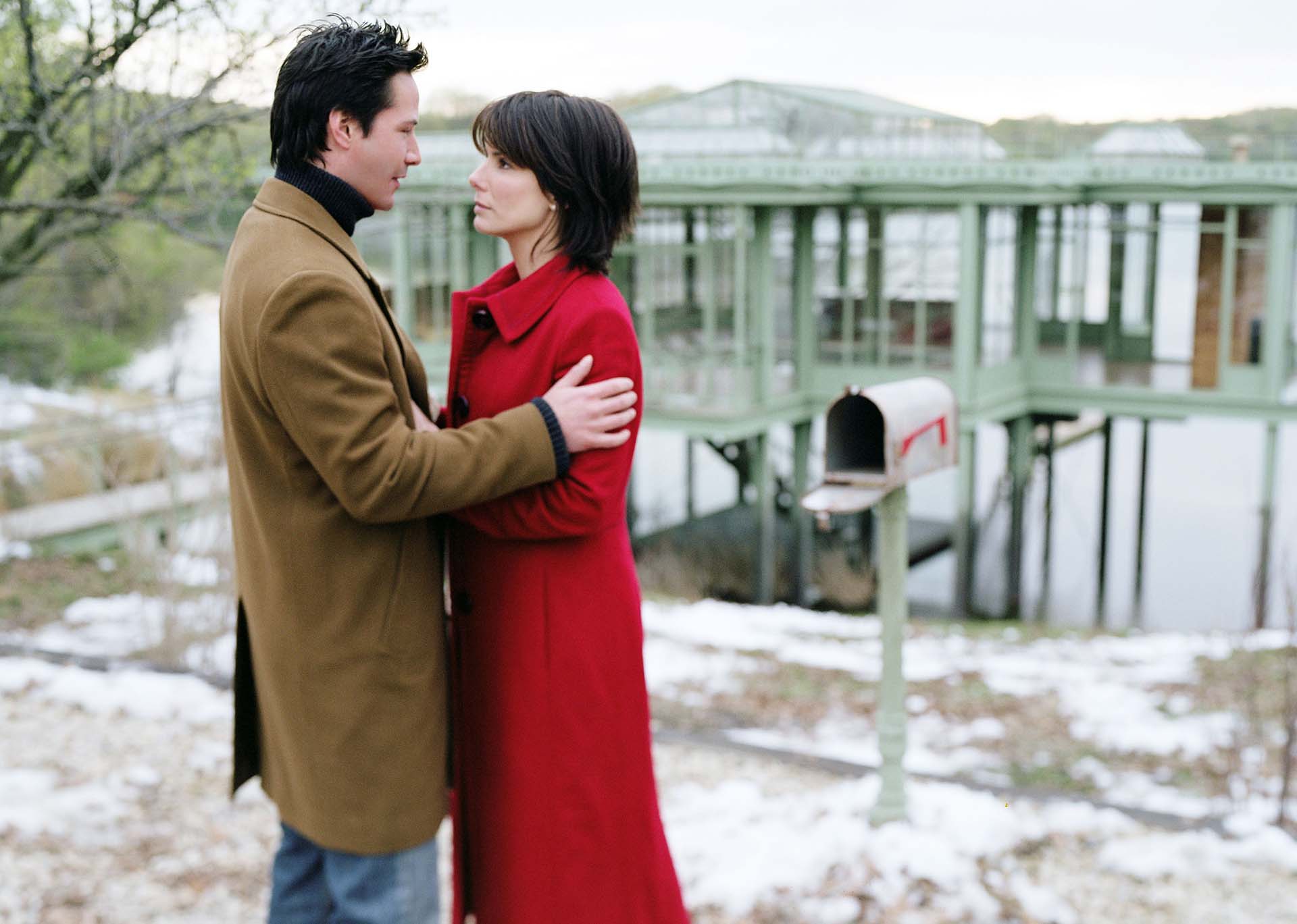 Keanu Reeves y Sandra Bullock volvieron a trabajar juntos en La casa del lago bajo la dirección del argentino Alejandro Agresti (Foto: Shutterstock)