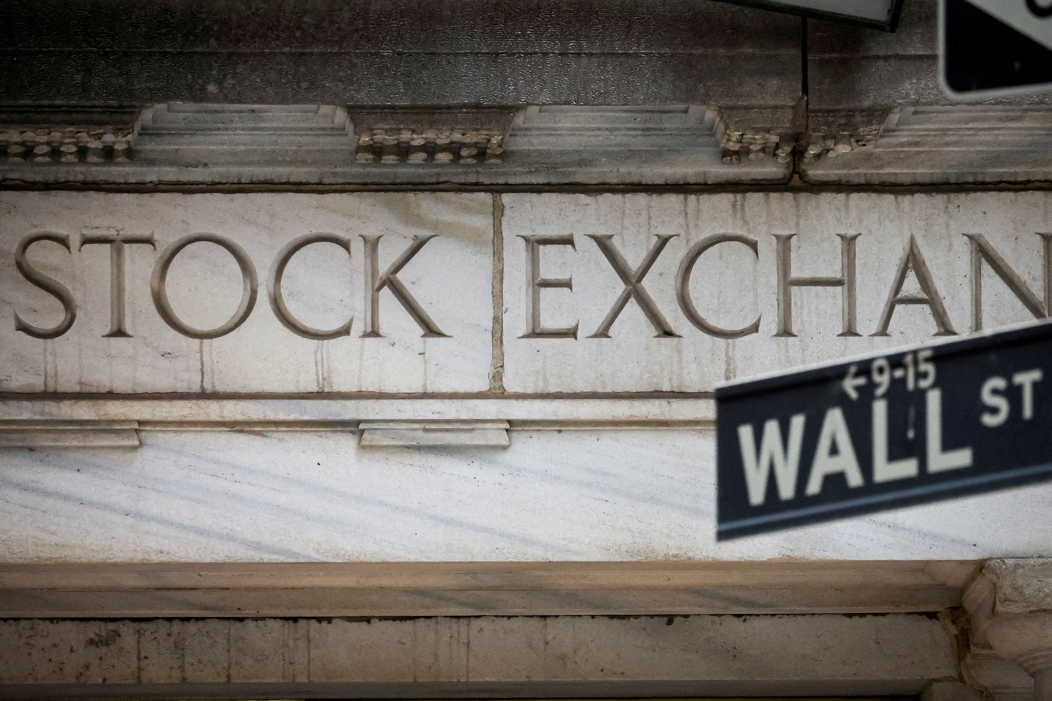 El ingreso a la Bolsa de valores de Nueva York (REUTERS/Brendan McDermid)