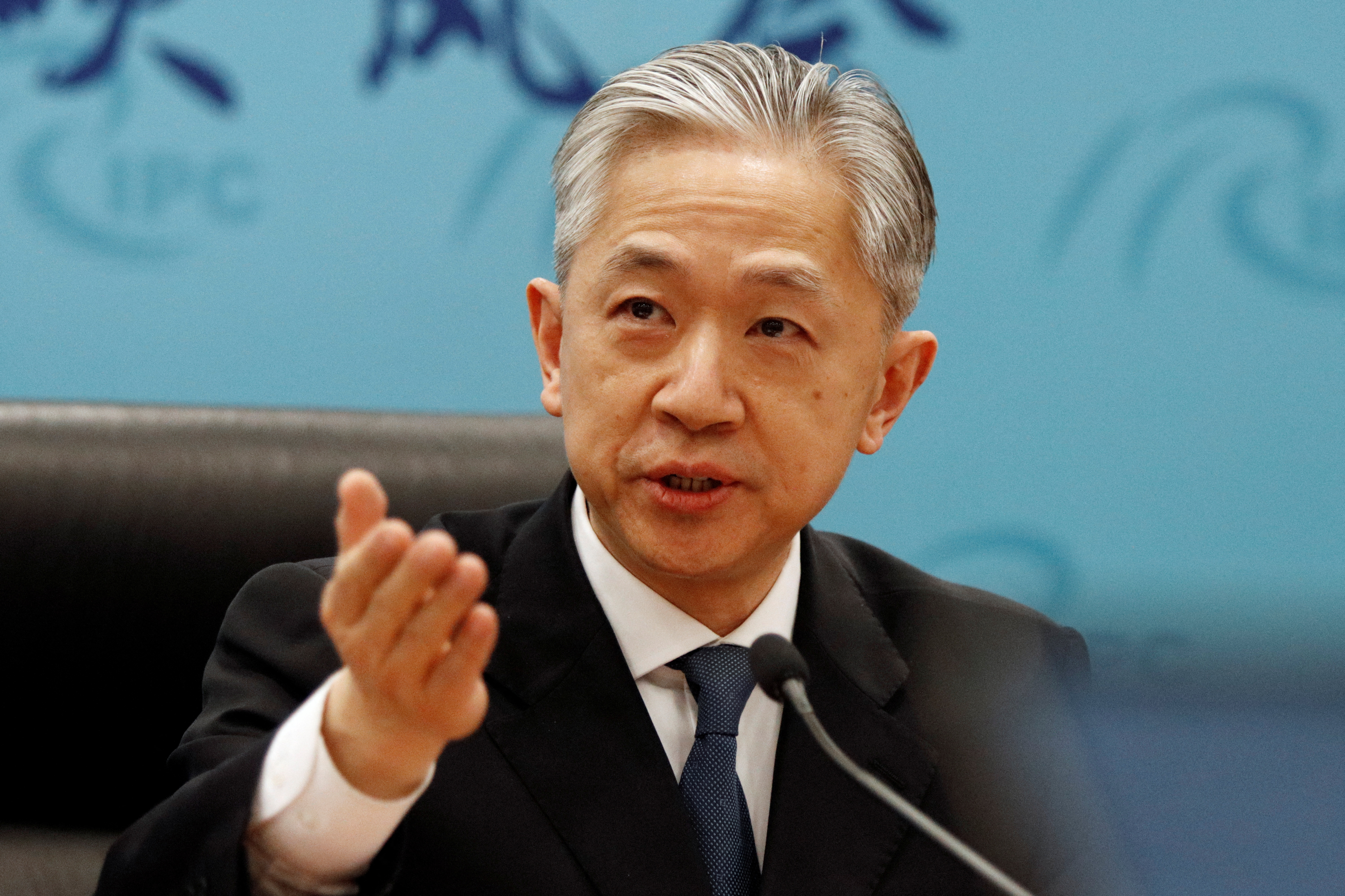 El portavoz del ministerio de Exteriores chino Wang Wenbin (REUTERS/Florence Lo)
