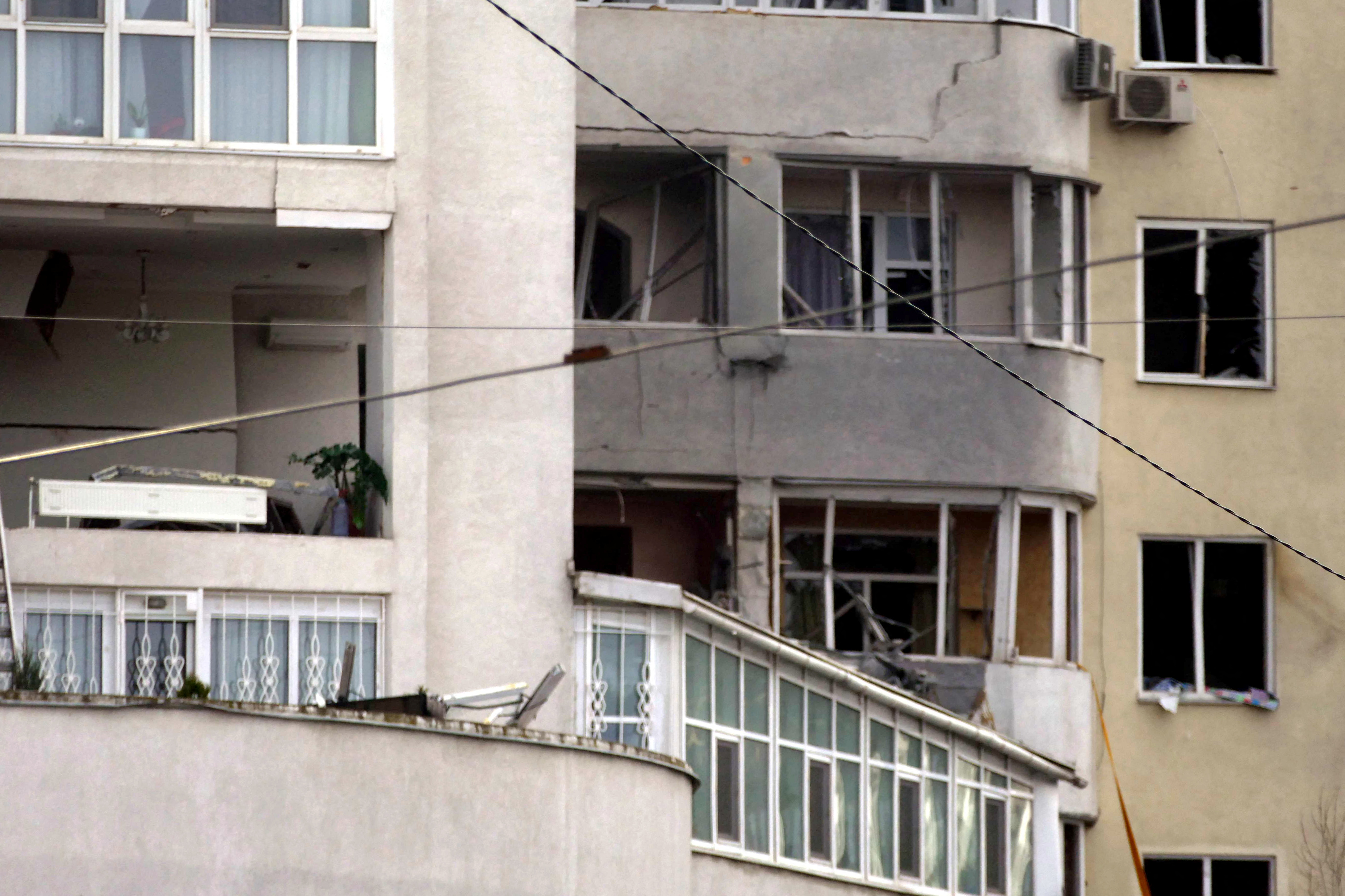 IMAGEN ILUSTRATIVA. Decenas de personas han muerto después de que un misil ruso impactara en un edificio residencial de gran altura (REUTERS/Igor Tkachenko)