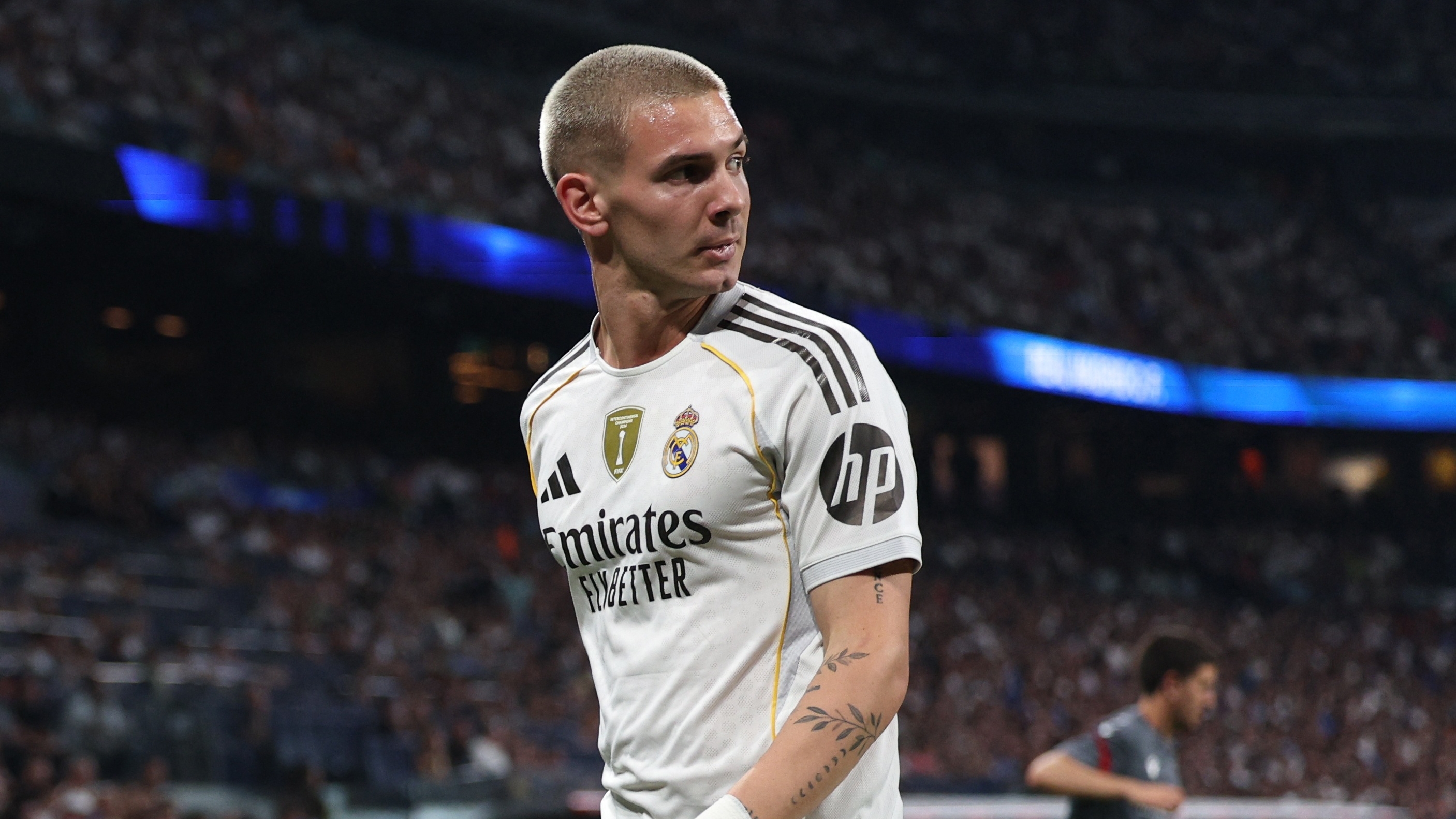 Un policía de la Ciudad respondió a un pedido de auxilio, fue atacado con una cuchilla y baleó al agresor