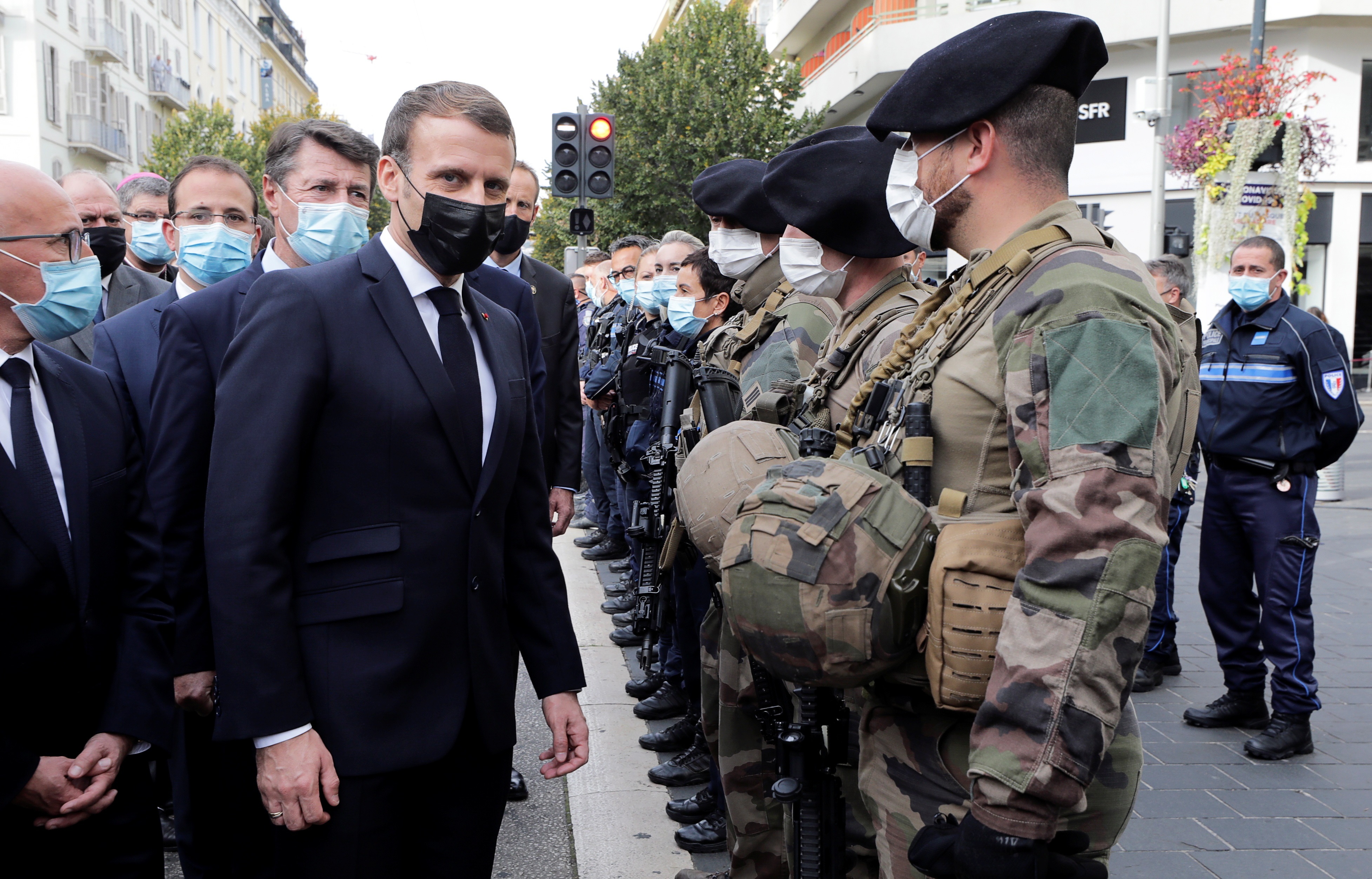 Macron denunció un "un ataque terrorista islamista"