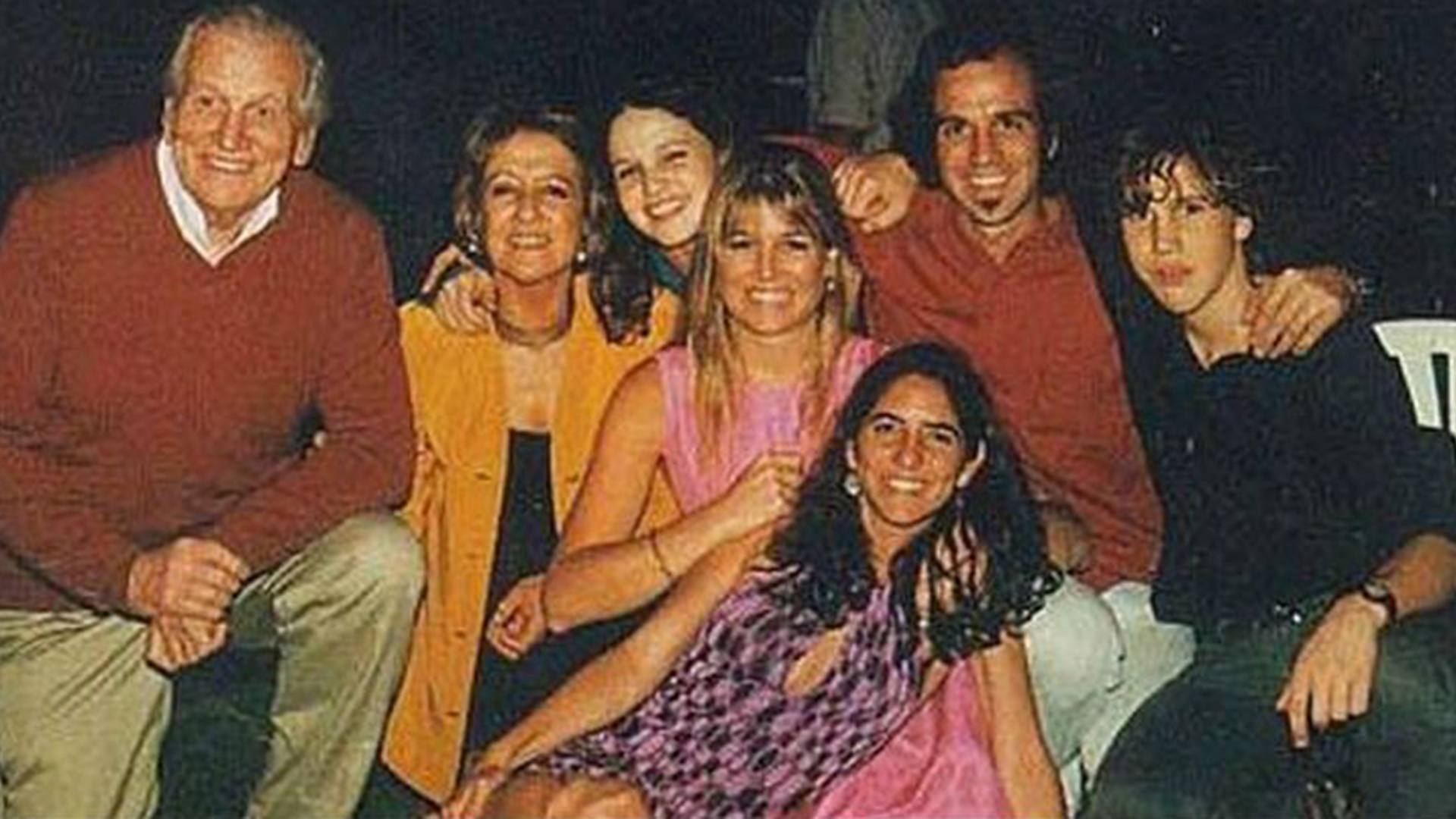 La familia de Máxima a pleno, junto con sus padres Jorge Zorreguieta y María del Carmen Cerruti Carricart 