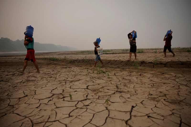 Emergencia climática y falta de prevención: las causas de la sequía que está provocando incendios y contaminando el aire en Brasil