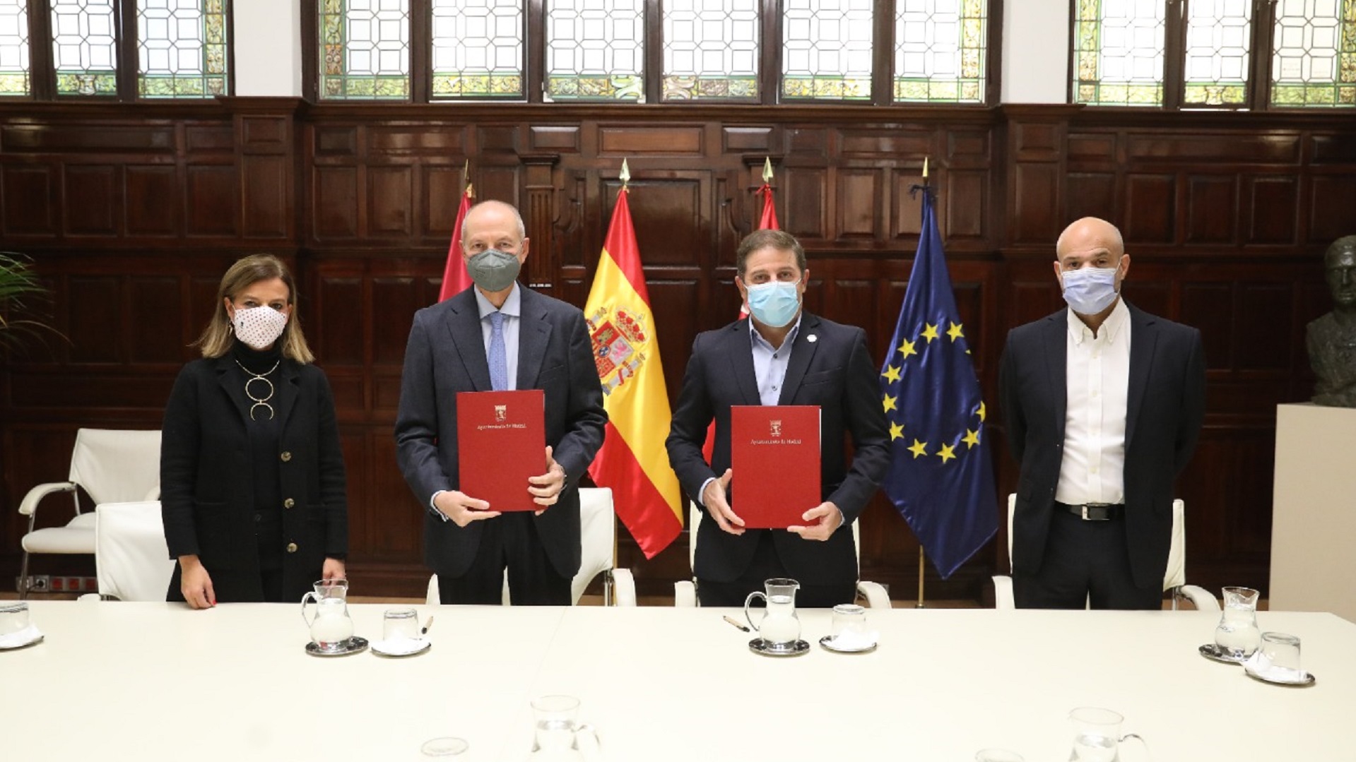 El acuerdo se dio en el marco de una gira oficial a Madrid que culminará el 1° de diciembre