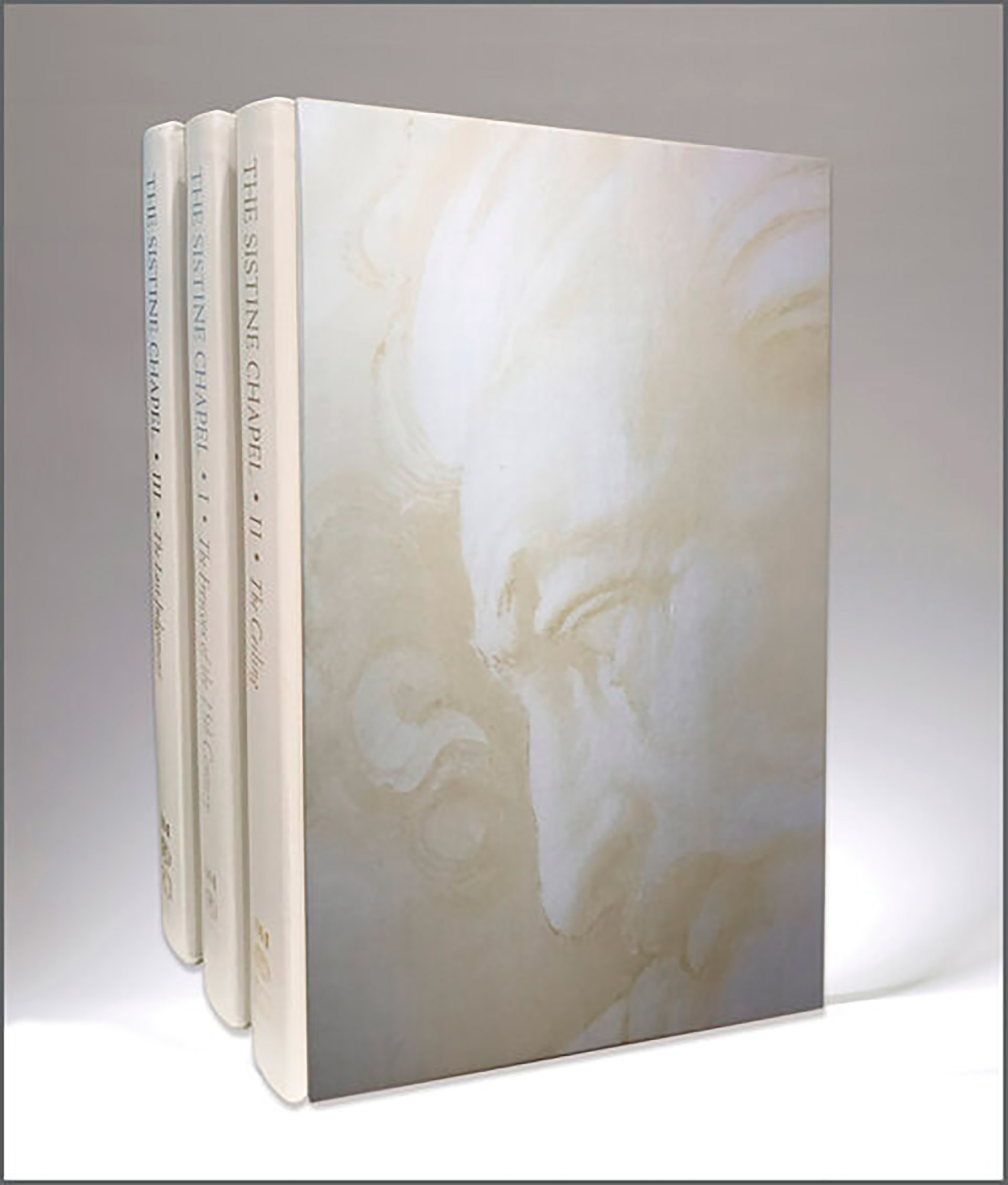 Los tres tomos del libro "Sistine Chapel" que se venden a un valor de USD 22.000 (Museos Vaticanos)