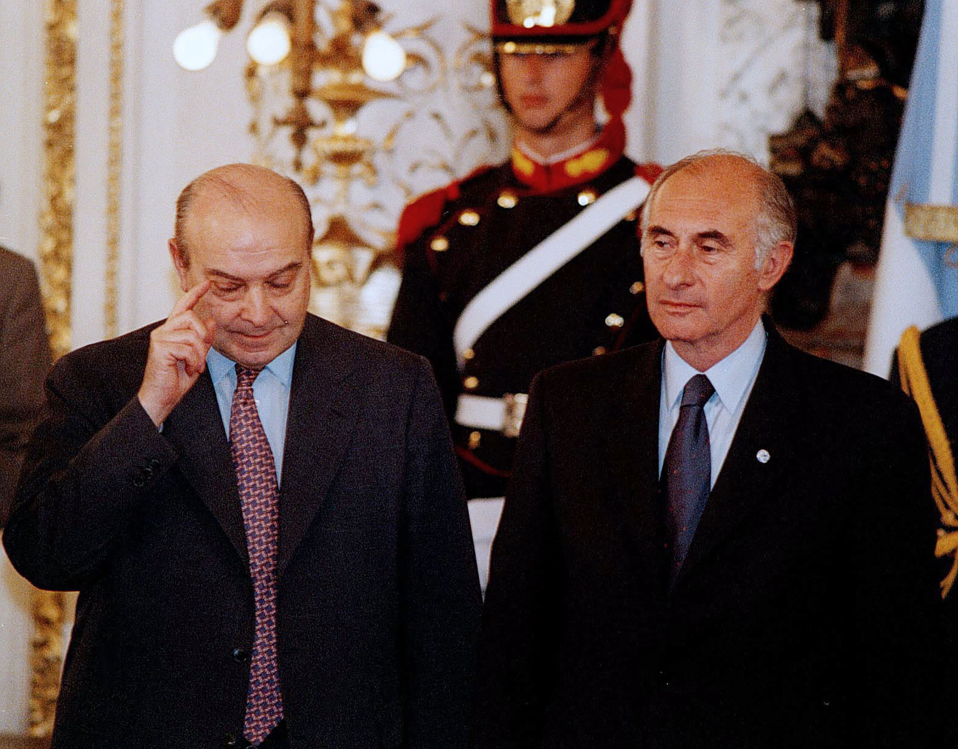 Cavallo volvió a ser ministro con De la Rúa en 2001