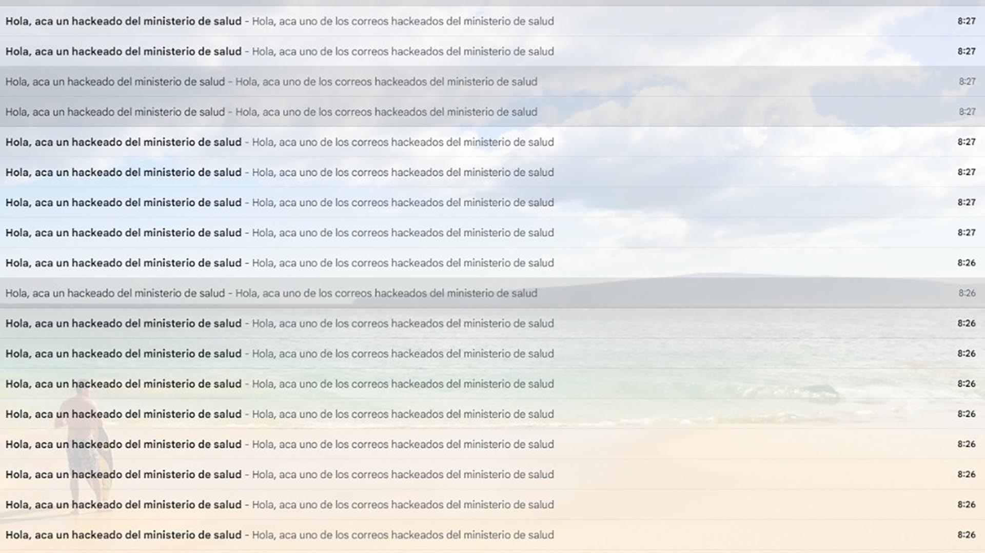 Así aparecían los mails con las denuncias de hackeo / Crédito: captura de pantalla