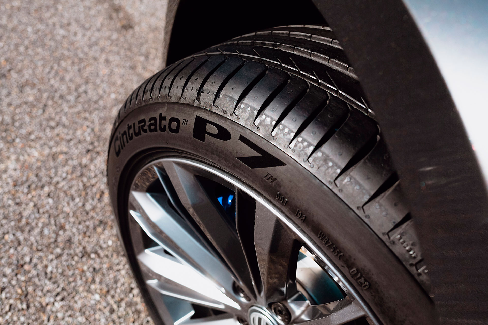 El precio de los neumáticos subió 65% el último año