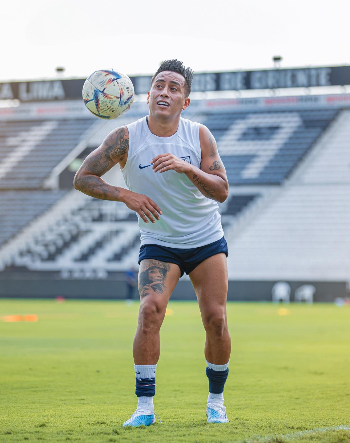Christian Cueva continues training for his debut at a local tournament.