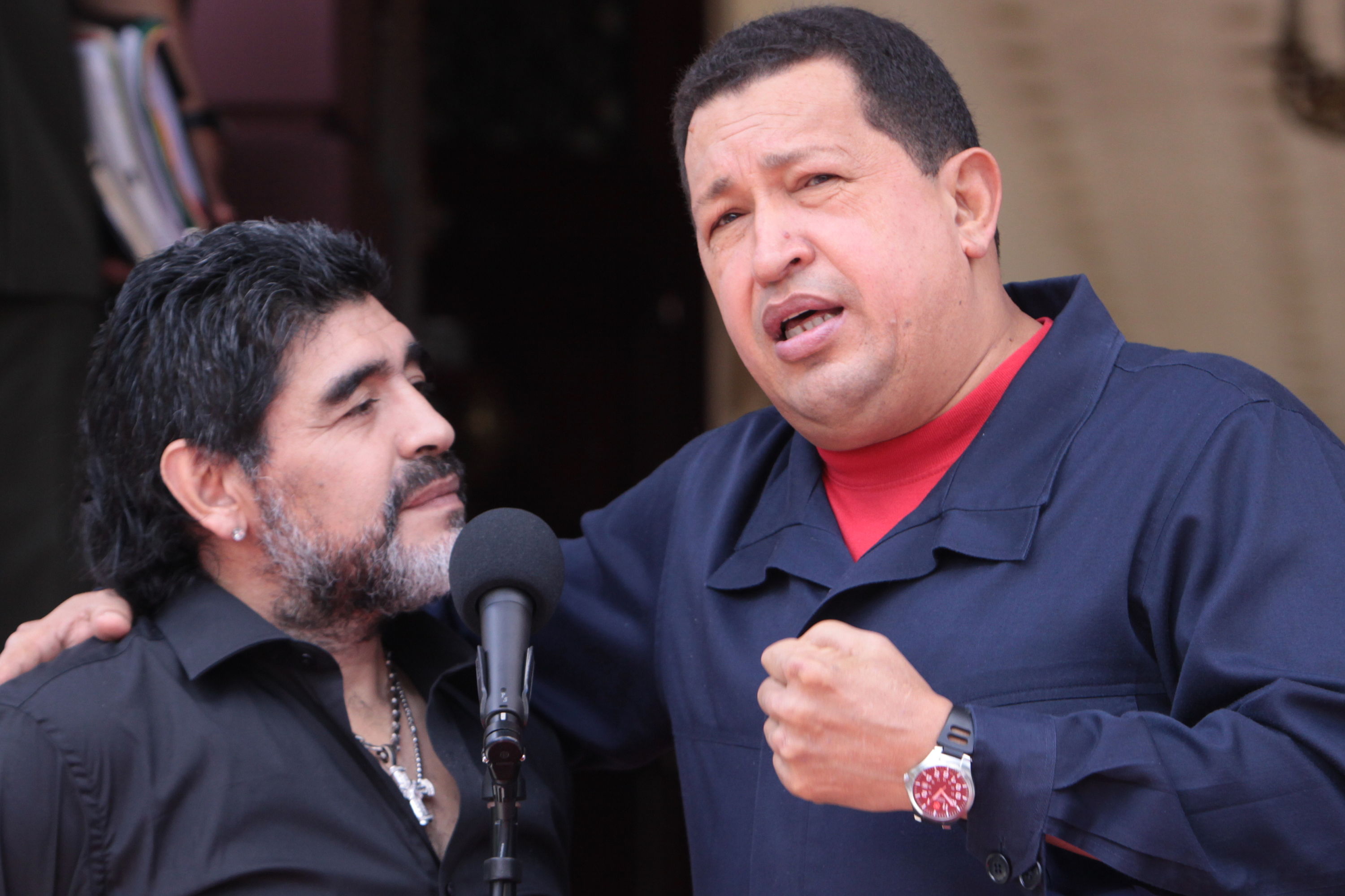 Tanto Chávez como López Obrador utilizaron programas diarios para difundir su discurso (Foto: Shutterstock)