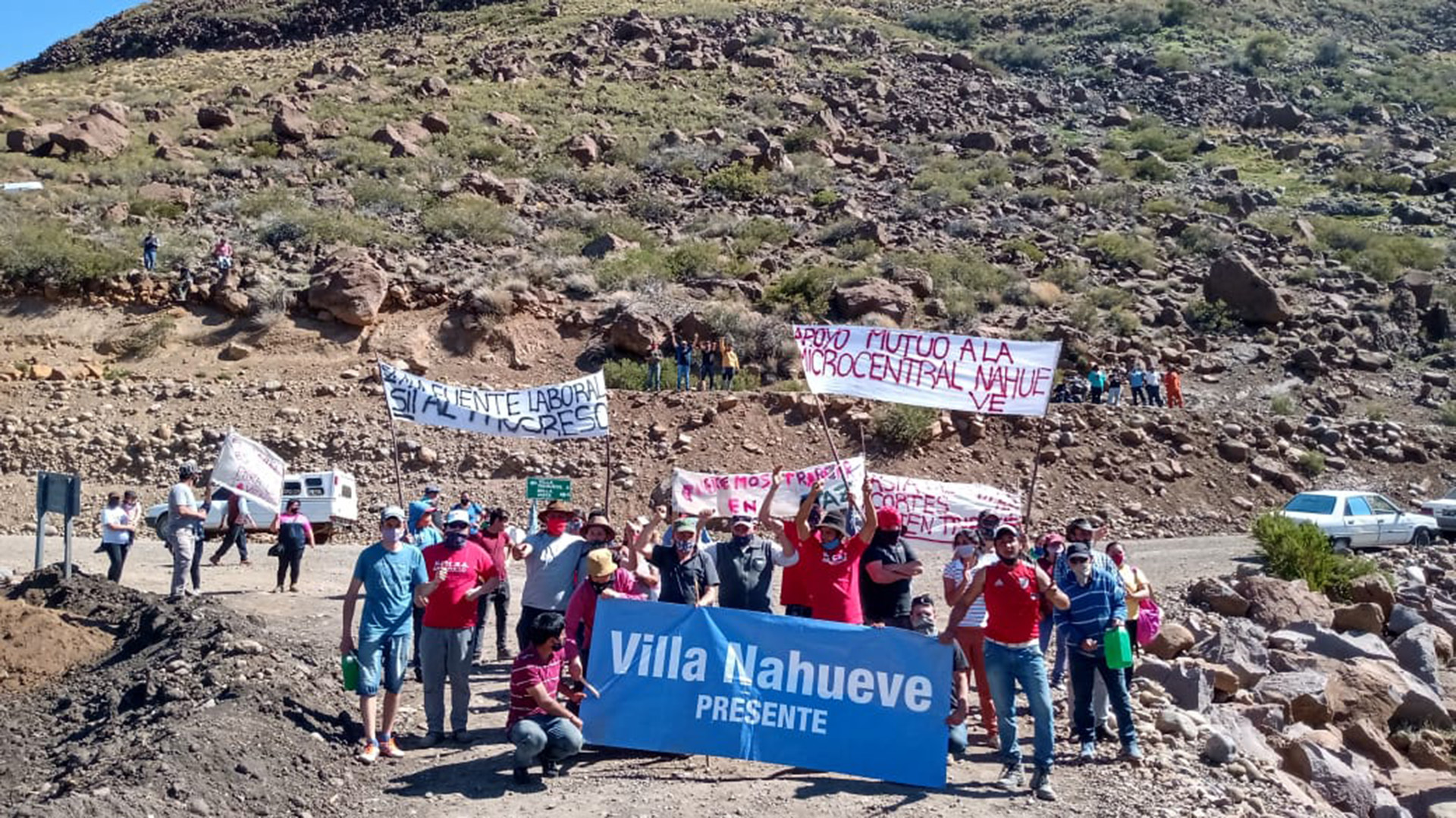 Los activistas fueron liberados pero tiene prohibido acercarse al puente