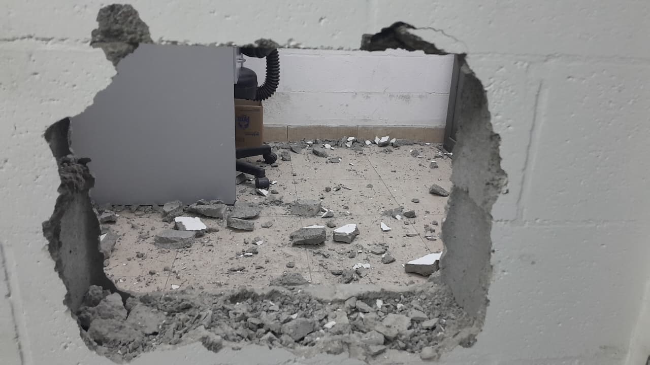 La polic&iacute;a frustr&oacute; el golpe de una banda de boqueteros en un mayorista de Chascom&uacute;s: hay dos detenidos