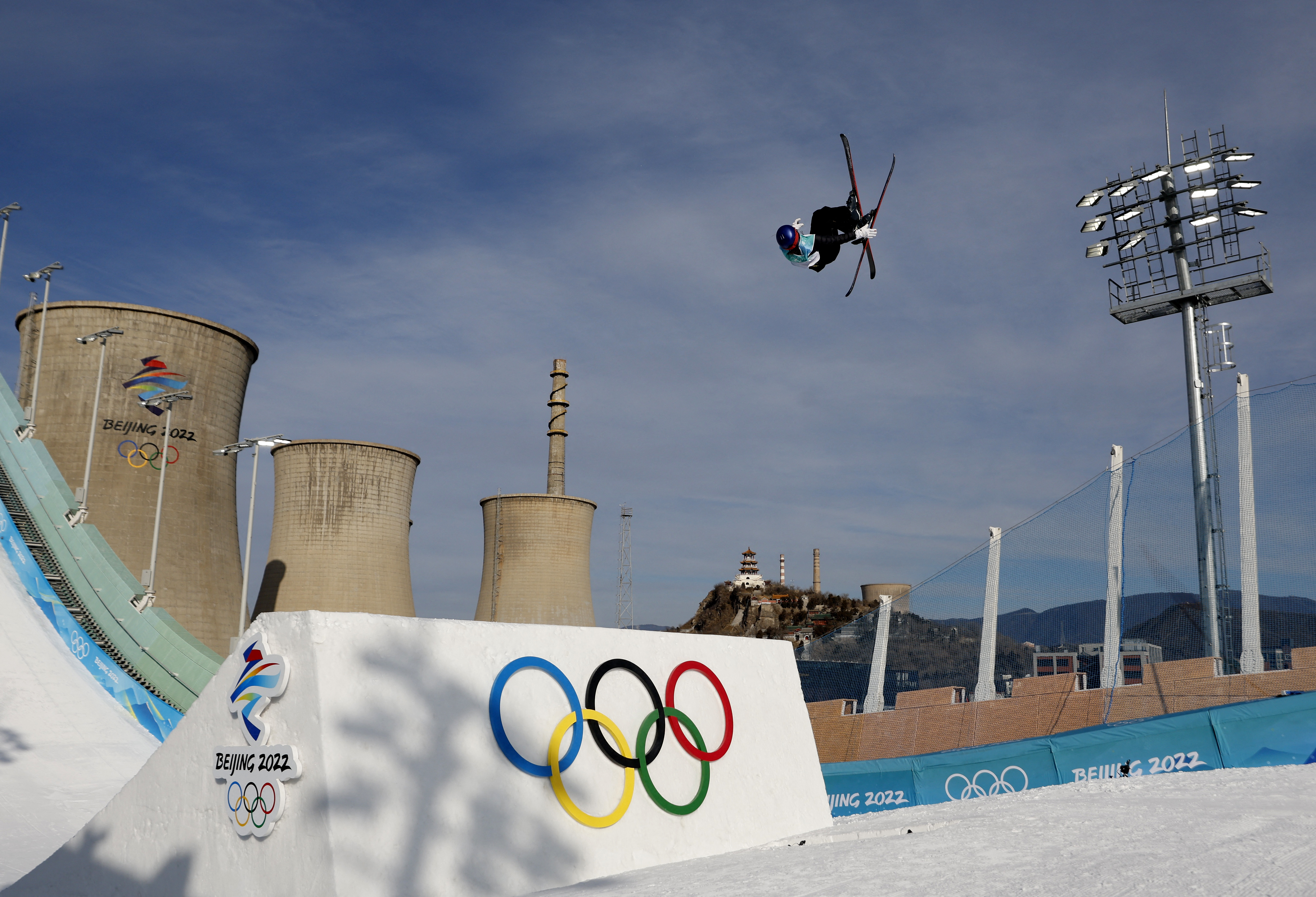 Winter Olympics: 'Snow Princess' Eileen Gu delivers ski big air