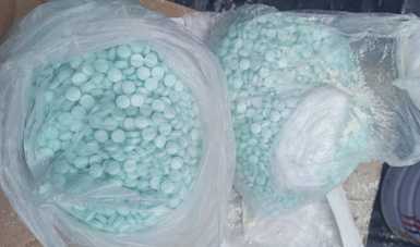 Encontraron 10 mil pastillas de fentanilo escondidas en un bote de suplemento alimenticio
(Foto: Guardia Nacional)