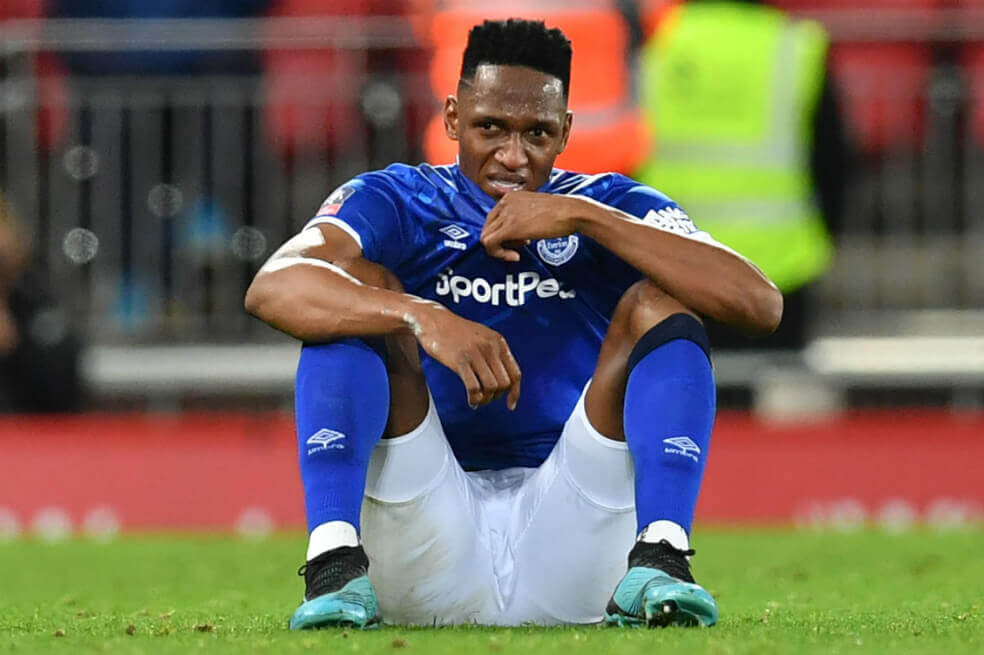 Yerry Mina no ha tenido un buen inicio de temporada y su puesto en el Everton F.C. comienza a tambalear. Imagen: AFP.
