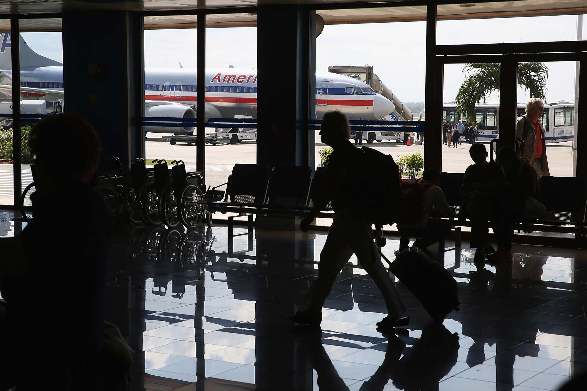 El aeropuerto de Miami se ha convertido en el más transitado del país (Photo by Chip Somodevilla/Getty Images)