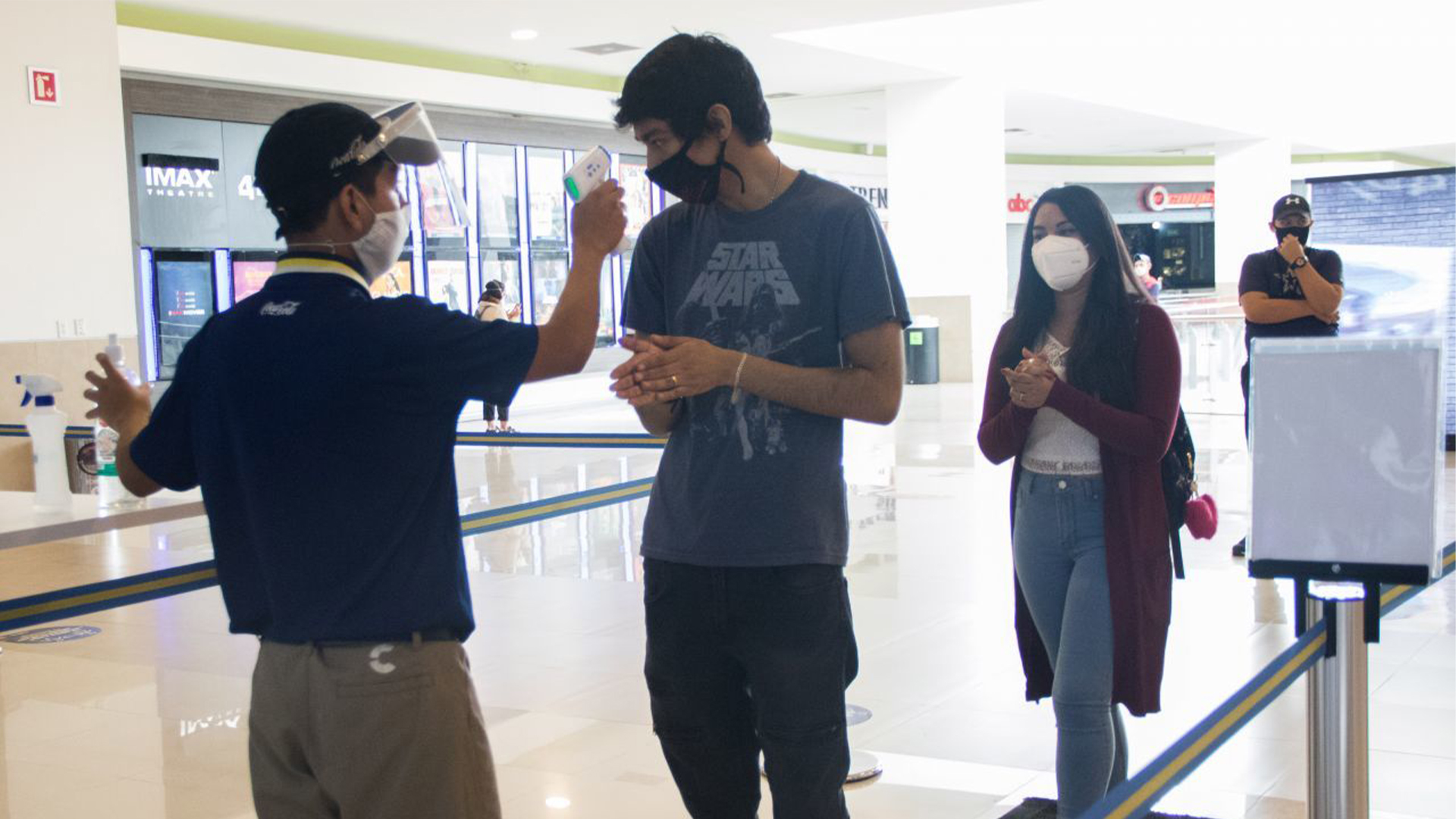 Después de 4 meses del cierre de salas de Cine, hoy abrieron sus puertas con poca gente (Foto: Cuartoscuro)