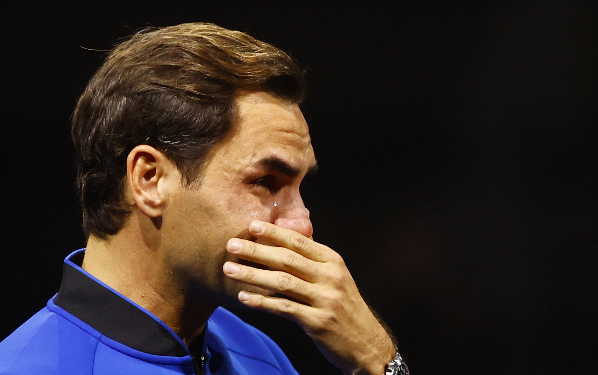 Roger no pudo contener las lágrimas en su despedida (Reuters/Andrew Boyers)