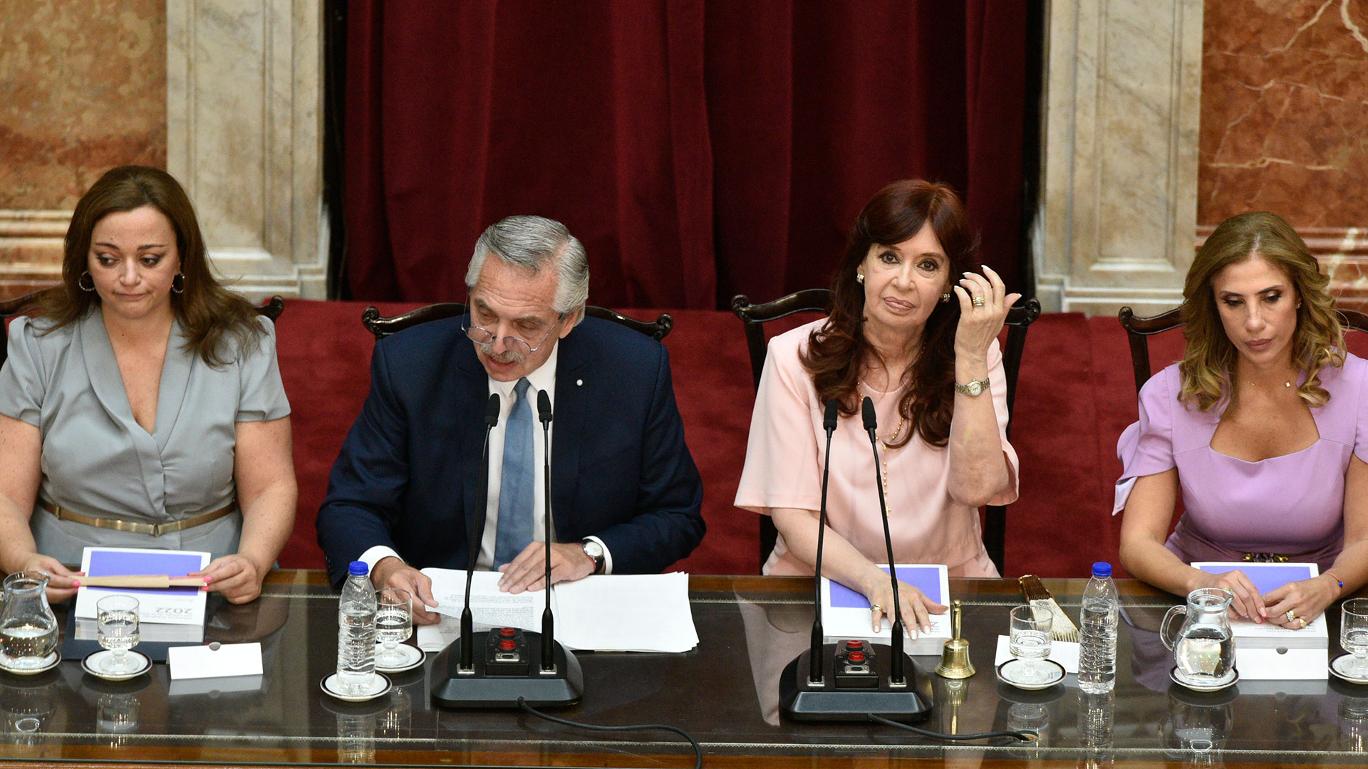 Alberto Fernández, Cristina Kirchner, en la única foto juntos en los últimos 300 días. (foto Adrián Escándar)