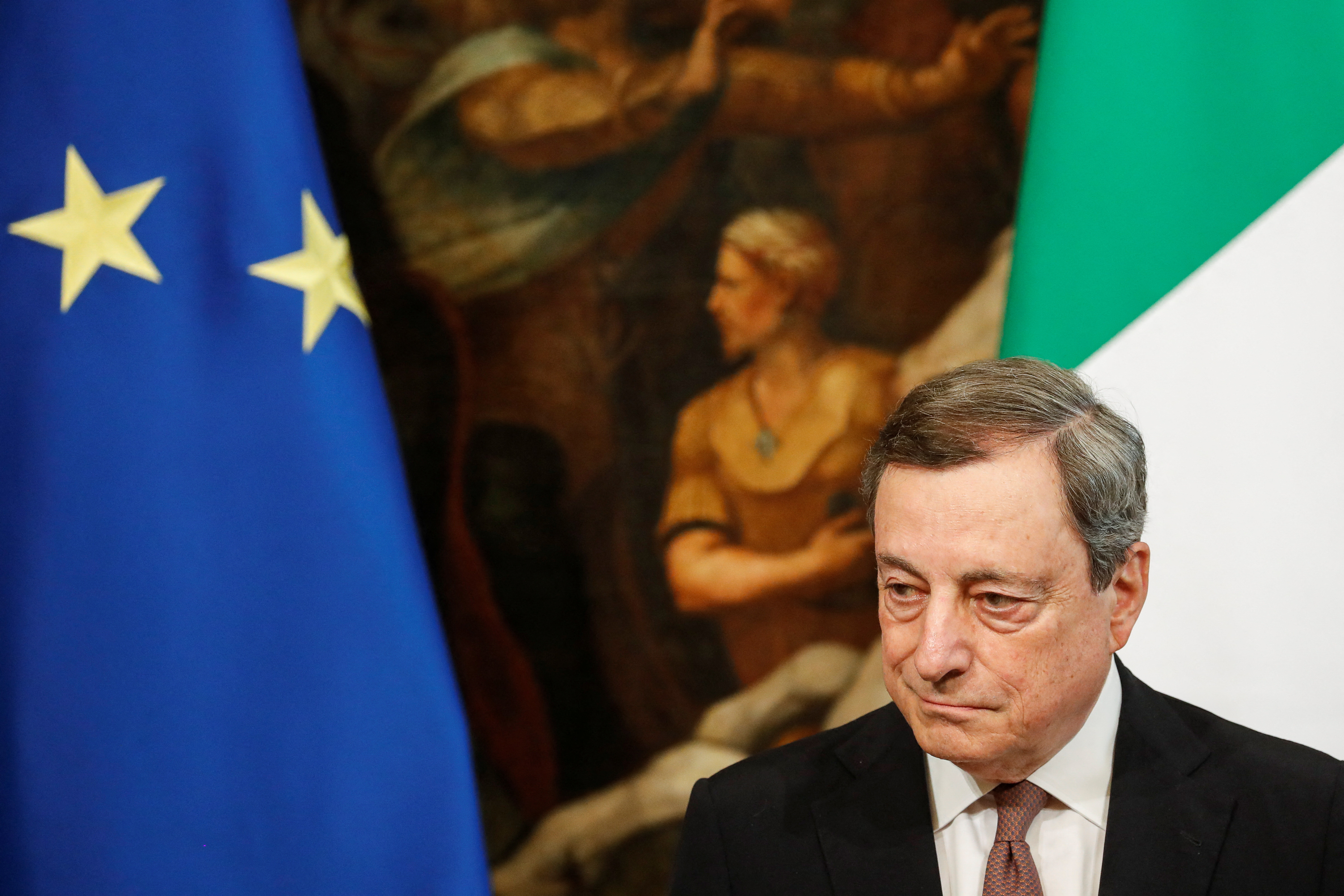 El italiano Mario Draghi conversó con Vladimir Putin (REUTERS/Remo Casilli)