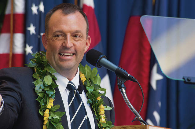 El demócrata Josh Green fue electo gobernador de Hawaii