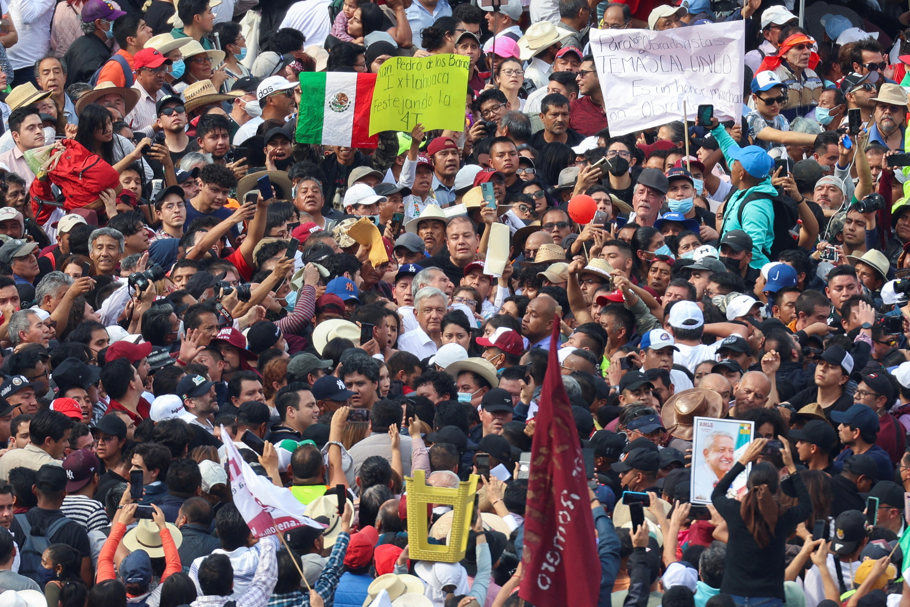 Así se vivió la marcha liderada por AMLO (REUTERS/Luis Cortes)
