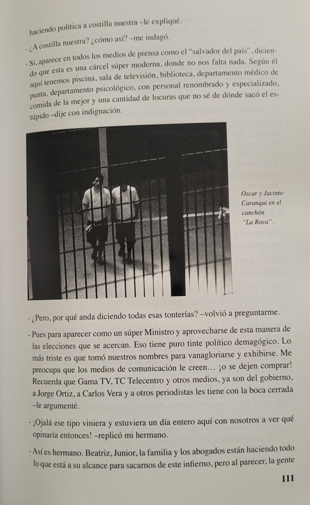 Página 111 del libro de Óscar Caranqui donde revela que el ministro de Justicia no decía la verdad sobre las condiciones de los presos en la cárcel La Roca. (Narcos Ecuador).