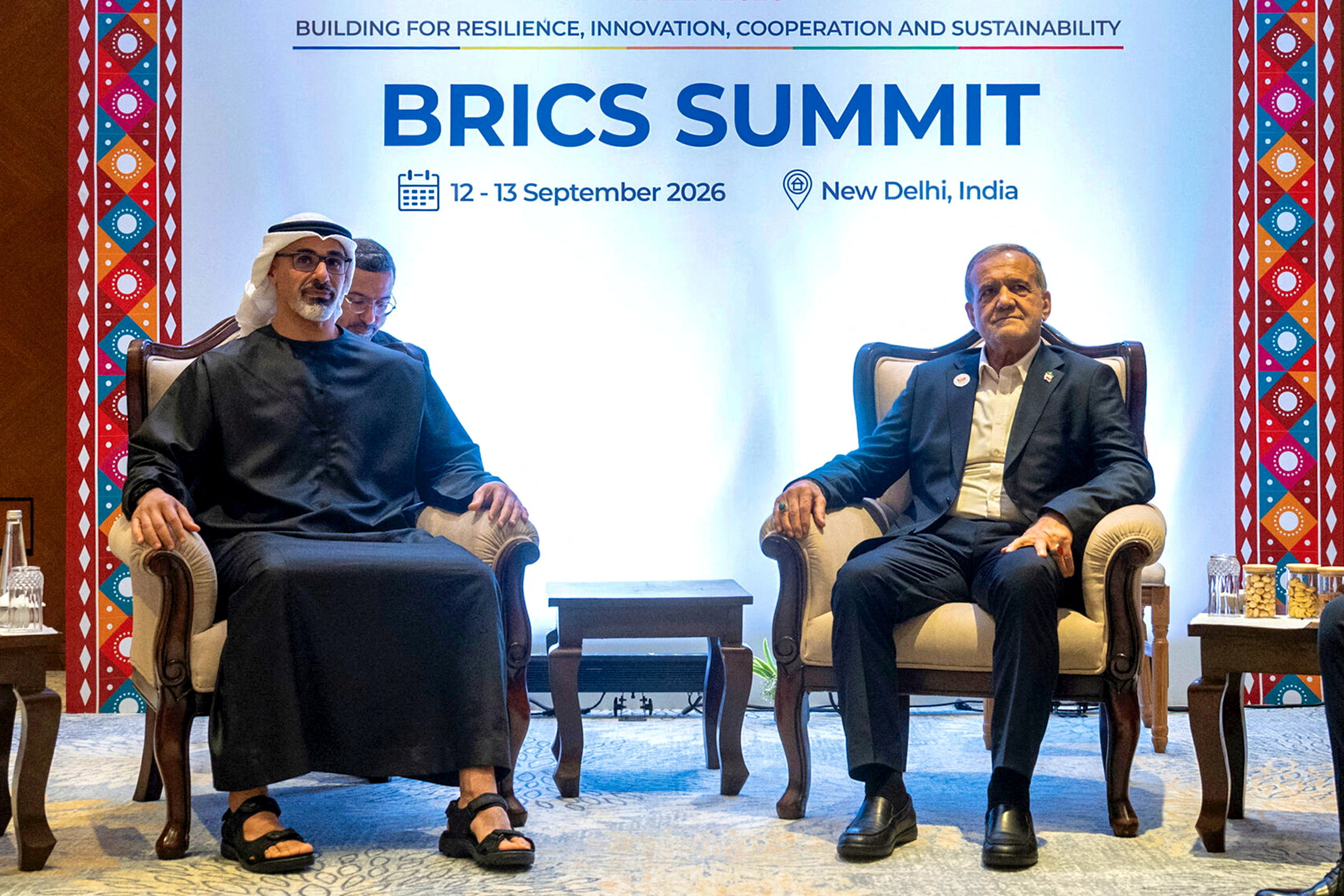 Ir&aacute;n dijo que junto a Emiratos &Aacute;rabes Unidos buscan "dar vuelta la p&aacute;gina" en medio de las crecientes tensiones por la guerra