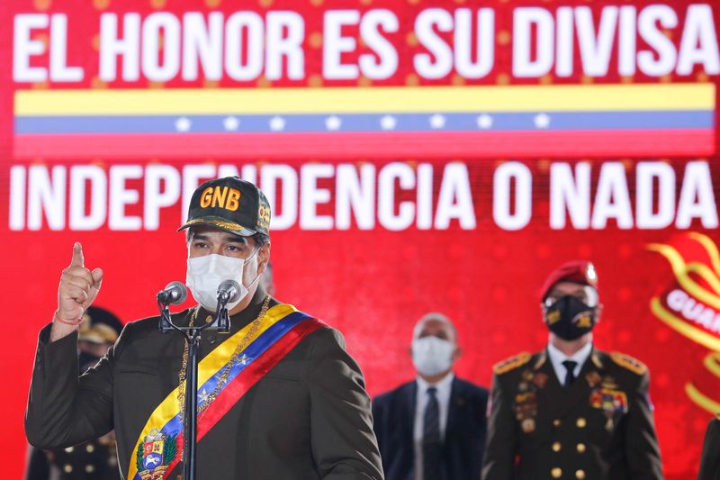Imagen de archivo del presidente de Venezuela, Nicolás Maduro, durante la ceremonia de aniversario de la Guardia Nacional Bolivariana en Caracas, Venezuela. 4 agosto 2020. (Palacio de Miraflores/entrega vía Reuters)