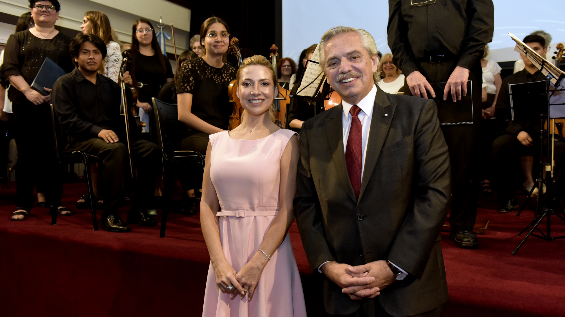 En fotos: Fabiola Yañez y Alberto Fernández en el concierto aniversario de la Fundación Banco Nación 