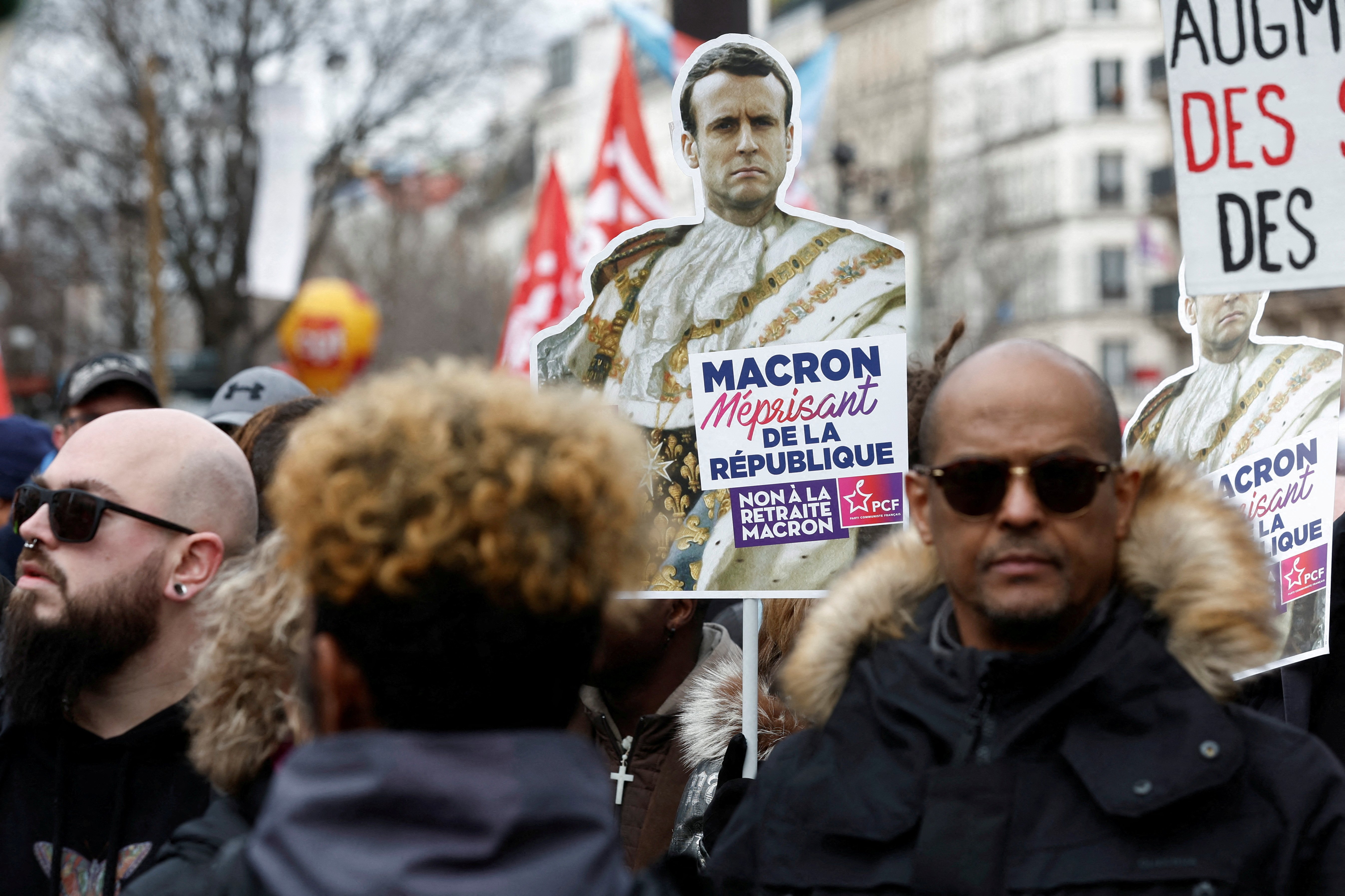 El presidente francés, Emmanuel Macron, ha realizado un llamamiento a la “responsabilidad” de las “oposiciones” (REUTERS/Benoit Tessier/File Photo)
