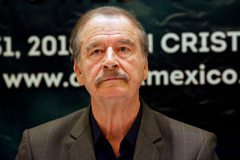 El expresidente mexicano Vicente Fox observa durante una conferencia de prensa para anunciar el foro CannaMéxico en la Ciudad de México, Abril 11, 2018. REUTERS/Ginnette Riquelme