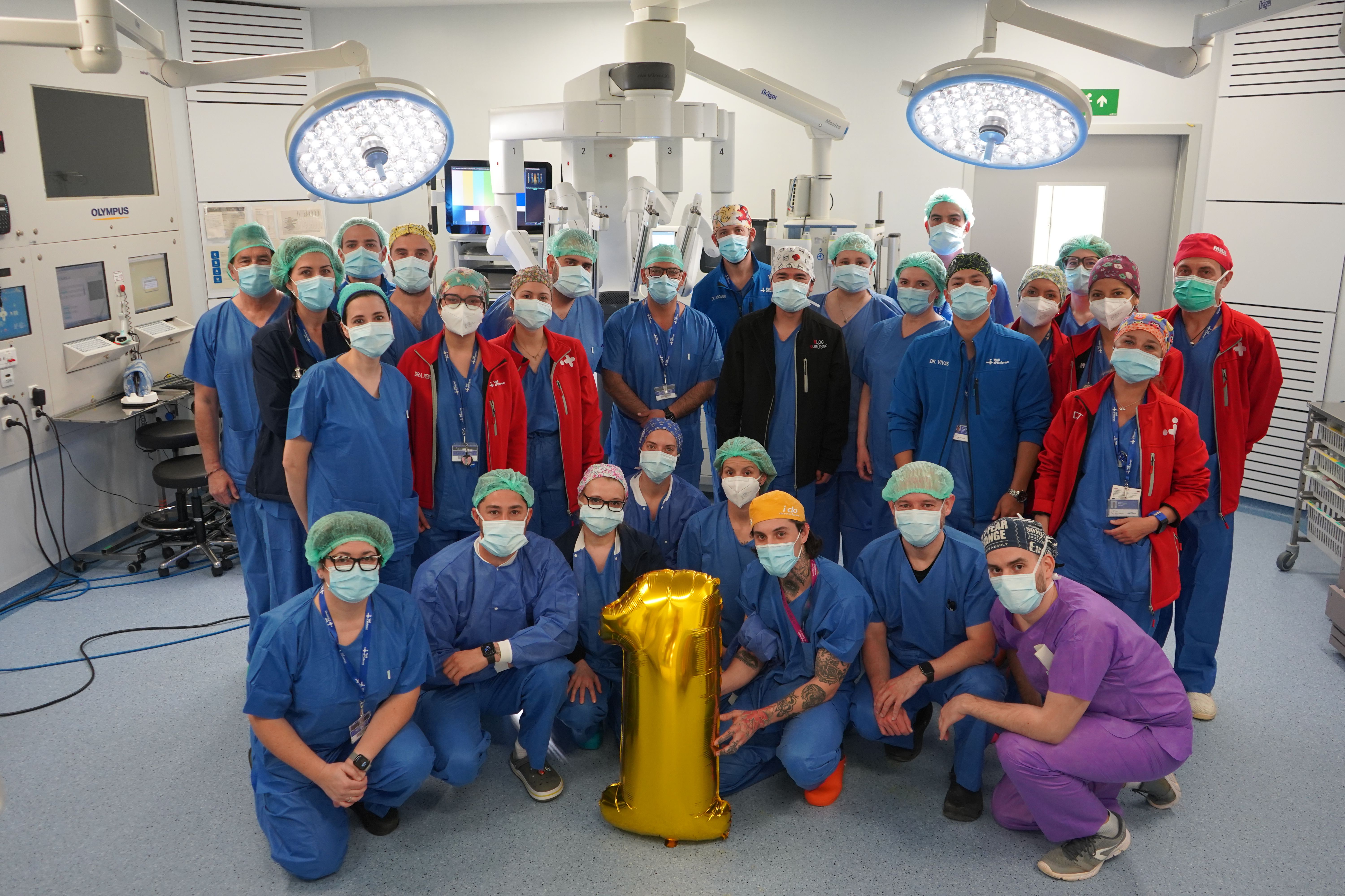 El hospital Vall d’Hebron logra el primer trasplante pulmonar con cirugía completamente robótica