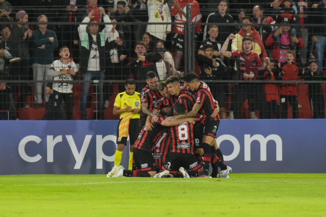 Patronato hizo historia, goleó 4-1 a Melgar y logró su primer triunfo en la Copa Libertadores