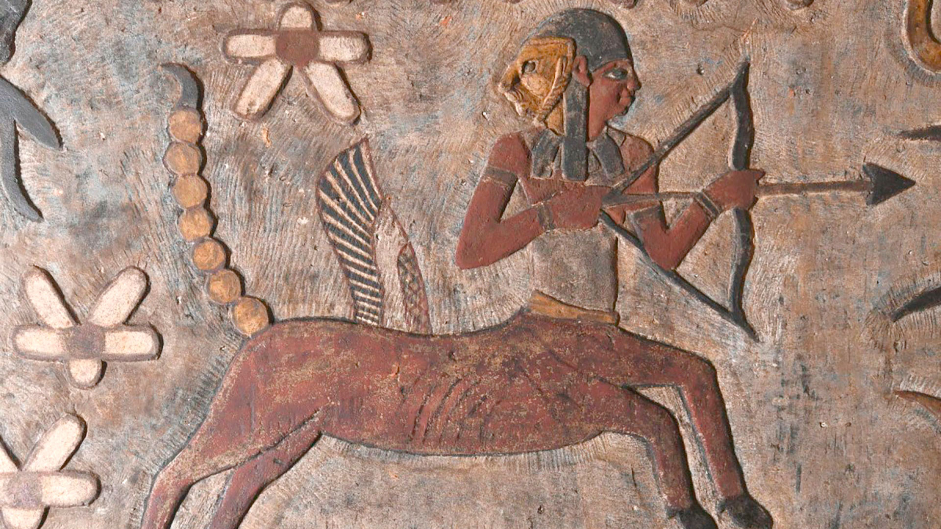 Hallaron una rara representación del zodíaco en el techo de un templo egipcio