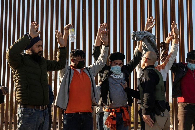 Migrantes que buscan asilo en Estados Unidos (Foto: REUTERS/Go Nakamura)