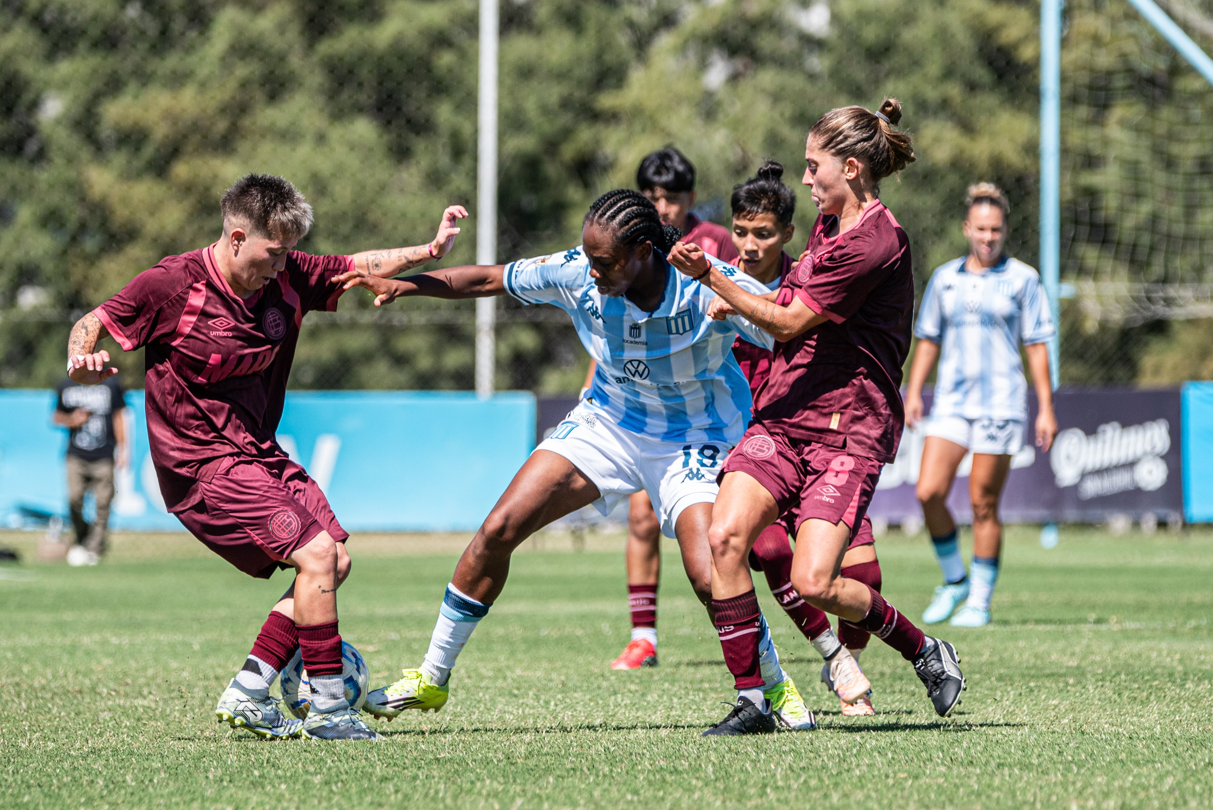 Un piano utilizado por John Lennon batió récords en una subasta en Nueva York 