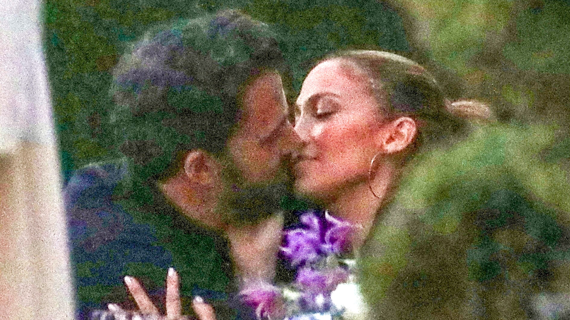 Caricias y besos apasionados: las fotos que confirman que Jennifer Lopez y Ben Affleck están juntos (The Grosby Group)
