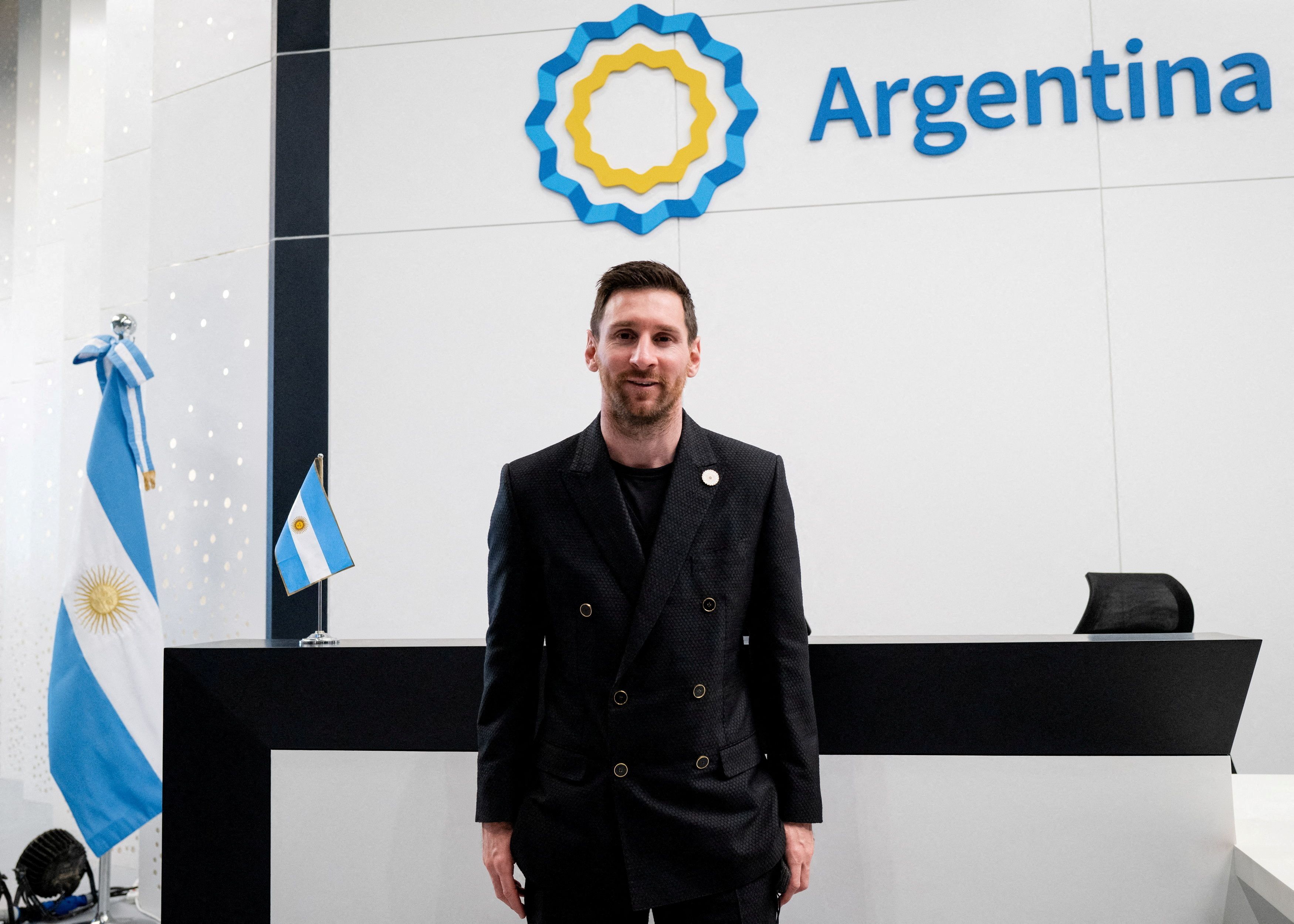 Lionel Messi pasó por pabellón de Argentina (Reuters)