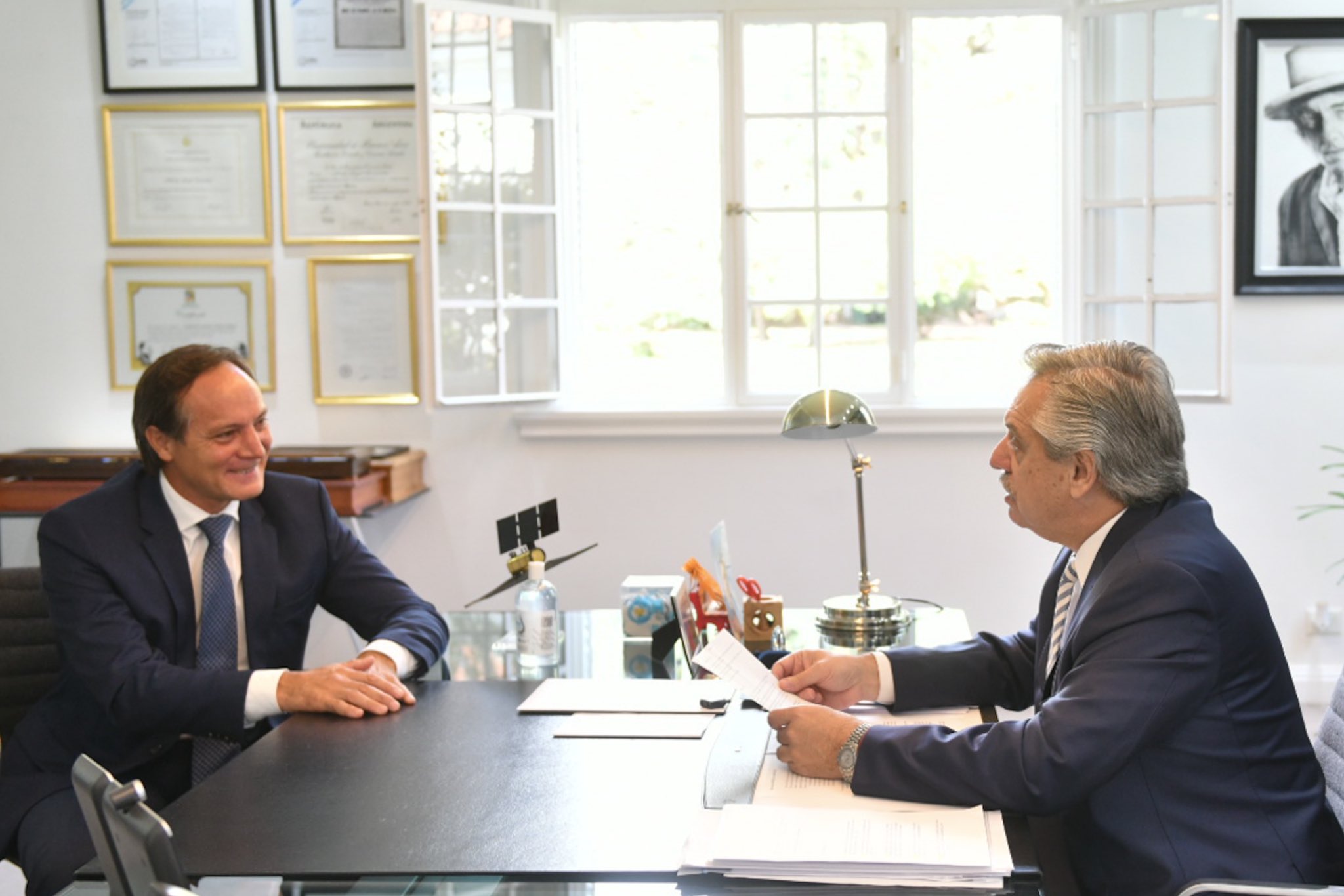 El senador "Camau" Espínola con el presidente Alberto Fernández