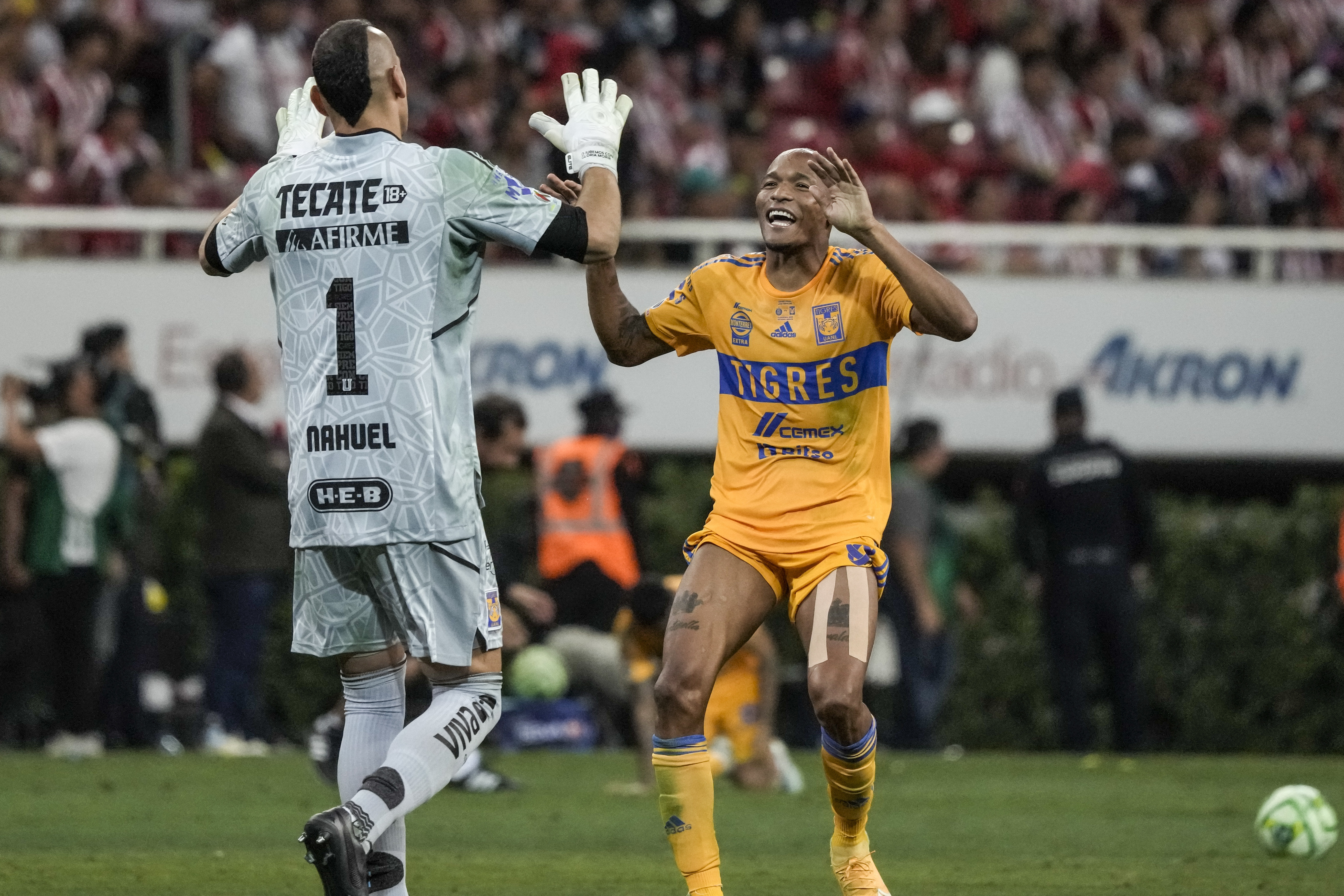 Luis Quiñones desató polémica por su festejo durante el título con Tigres UANL en México