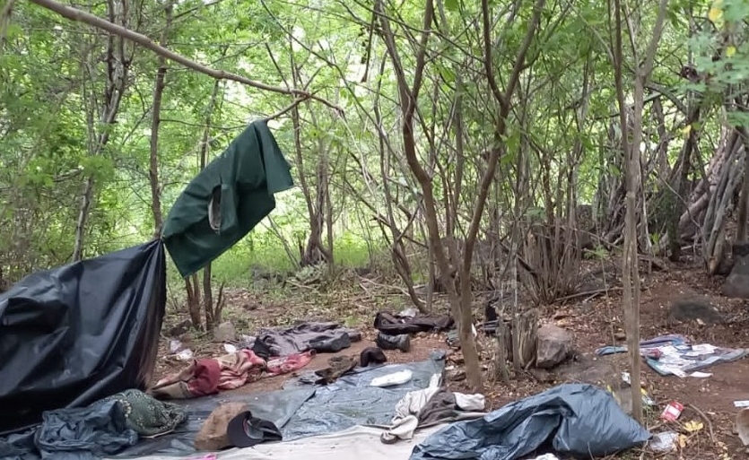 Esto encontró la Guardia Nacional al desmantelar campamento del crimen organizado en Michoacán