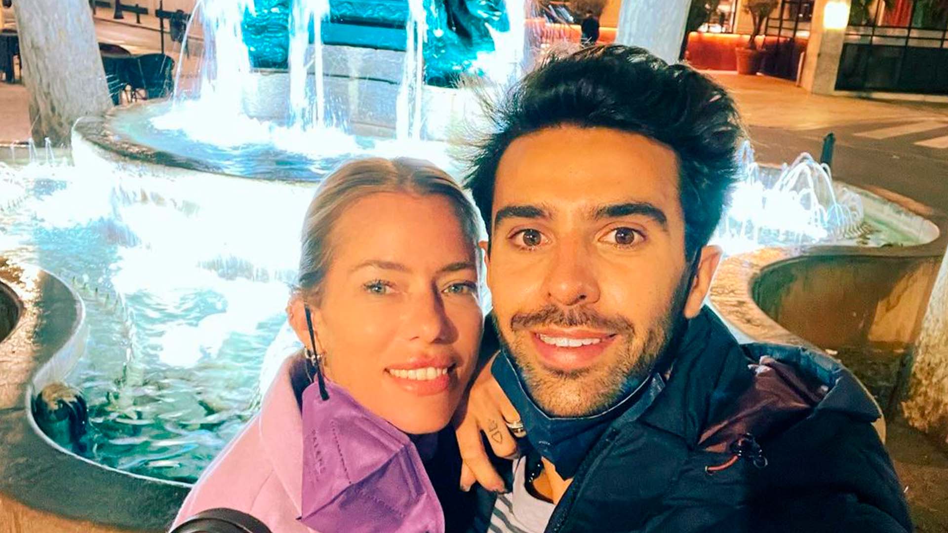 La pareja se encuentra en Valencia por compromisos laborales del piloto (Instagram)