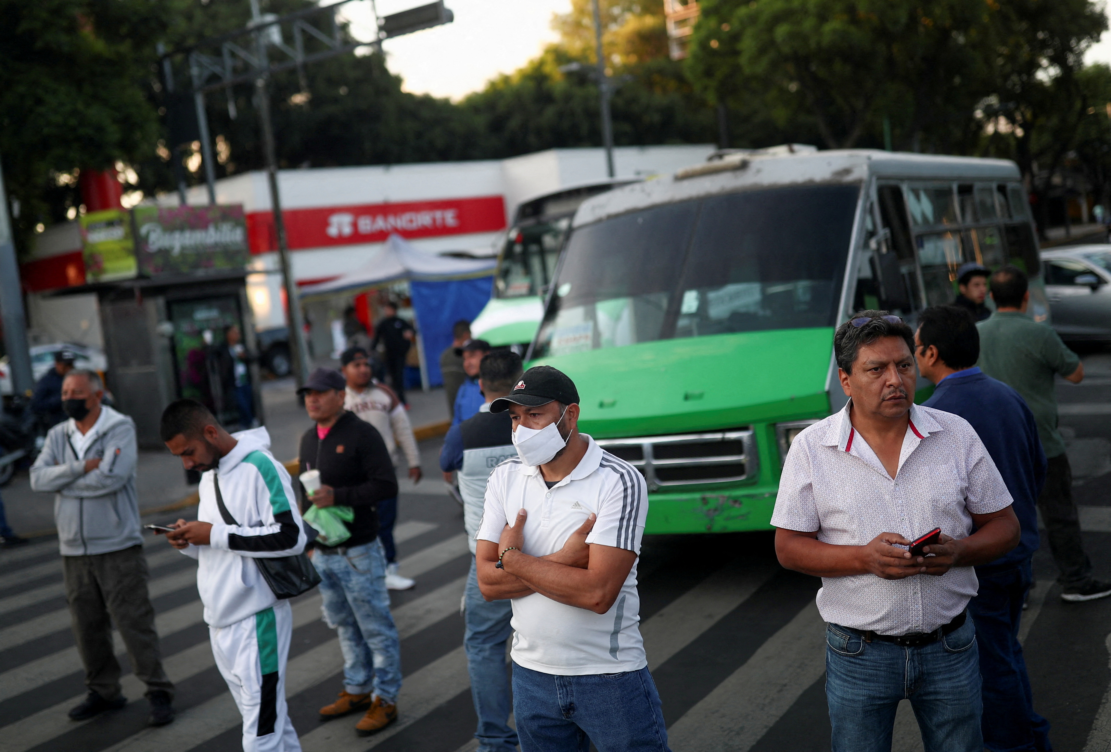 Se reunieron con transportistas. (Foto: Reuters)