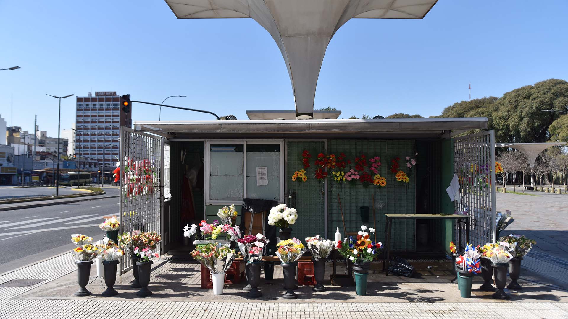 Los puestos de flores también abrieron