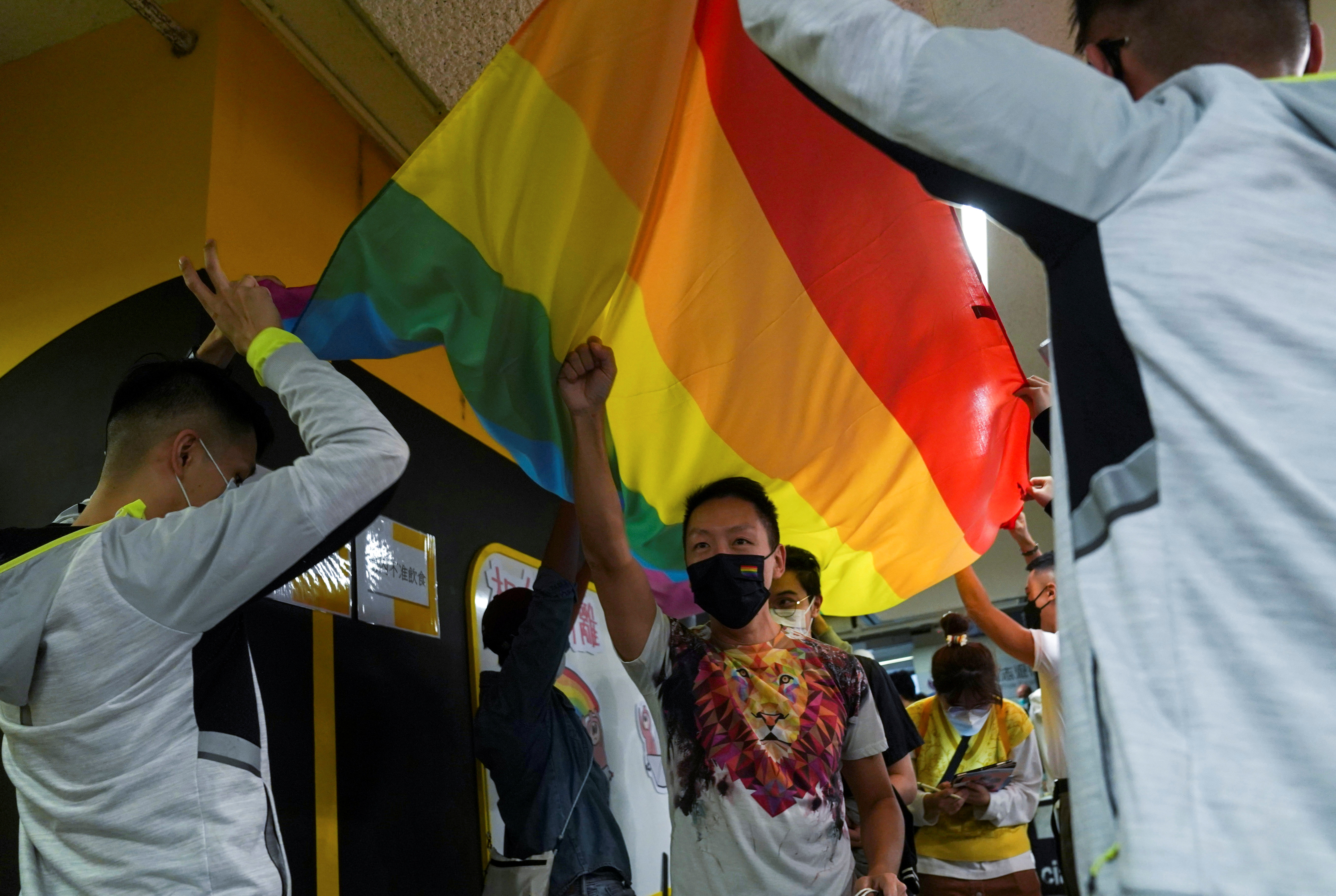 Las organizaciones LGBT+ y sus eventos han sufrido la persecución del régimen de Xi en los últimos años (REUTERS/Lam Yik)